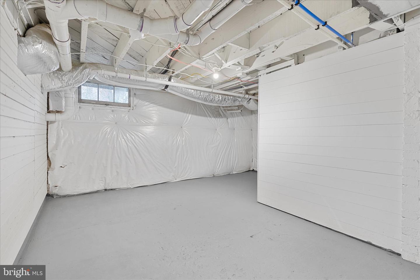 422 N MAIN ST, WOODSTOCK, Virginia 22664, 5 Bedrooms Bedrooms, ,3 BathroomsBathrooms,Residential,For sale,422 N MAIN ST,VASH2013124 MLS # VASH2013124