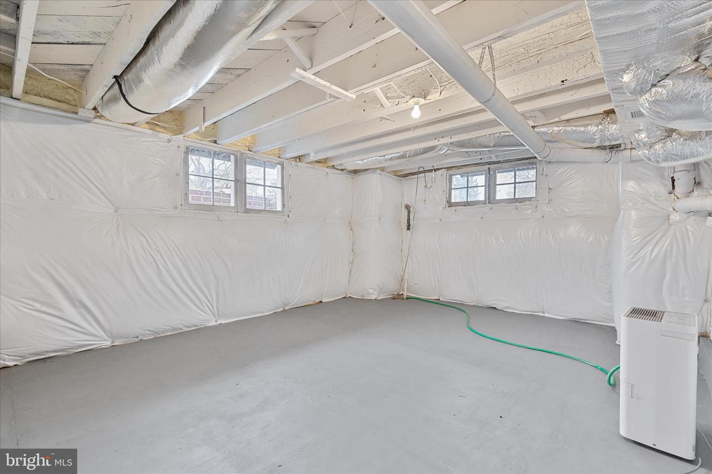 422 N MAIN ST, WOODSTOCK, Virginia 22664, 5 Bedrooms Bedrooms, ,3 BathroomsBathrooms,Residential,For sale,422 N MAIN ST,VASH2013124 MLS # VASH2013124