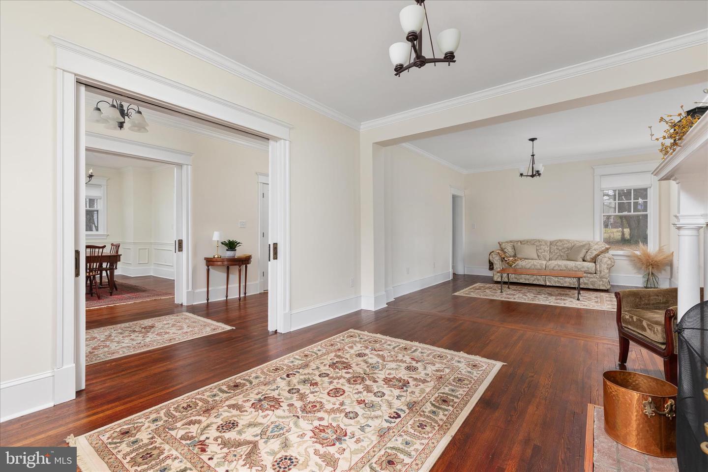 422 N MAIN ST, WOODSTOCK, Virginia 22664, 5 Bedrooms Bedrooms, ,3 BathroomsBathrooms,Residential,For sale,422 N MAIN ST,VASH2013124 MLS # VASH2013124