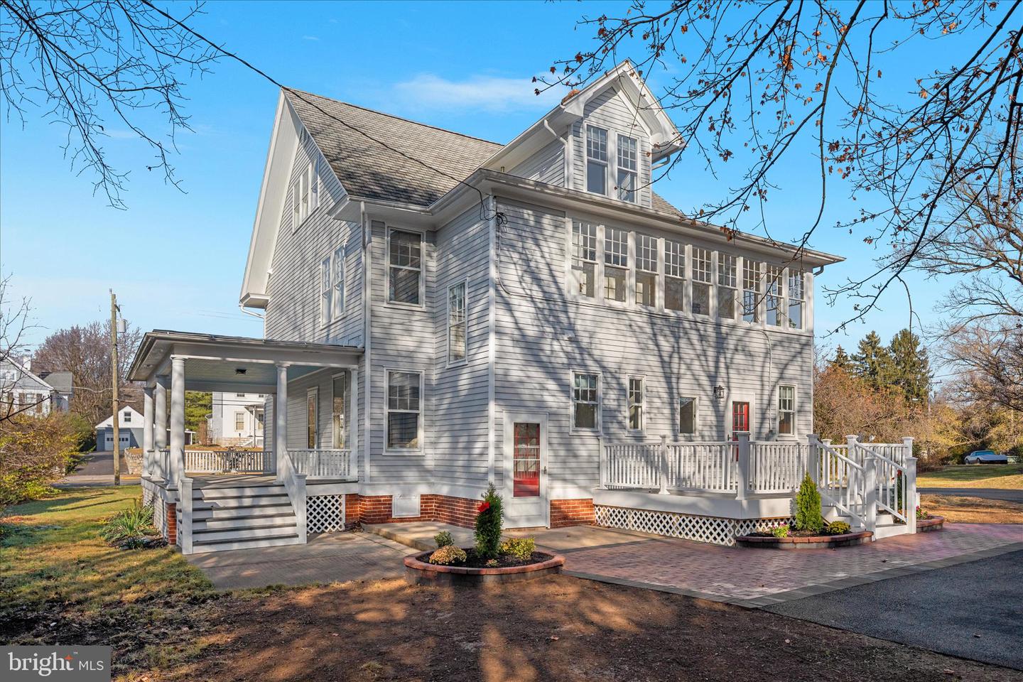 422 N MAIN ST, WOODSTOCK, Virginia 22664, 5 Bedrooms Bedrooms, ,3 BathroomsBathrooms,Residential,For sale,422 N MAIN ST,VASH2013124 MLS # VASH2013124