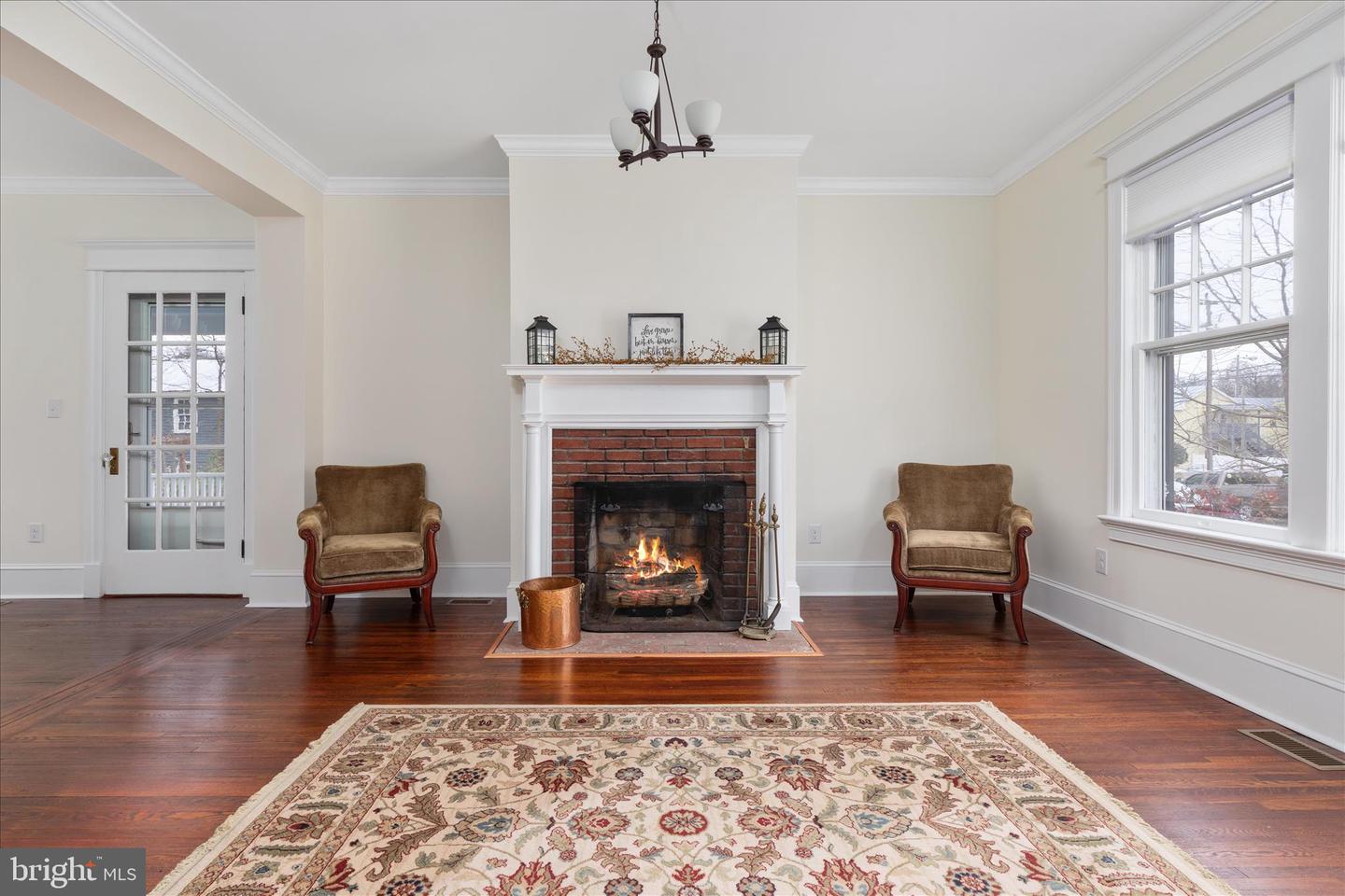 422 N MAIN ST, WOODSTOCK, Virginia 22664, 5 Bedrooms Bedrooms, ,3 BathroomsBathrooms,Residential,For sale,422 N MAIN ST,VASH2013124 MLS # VASH2013124