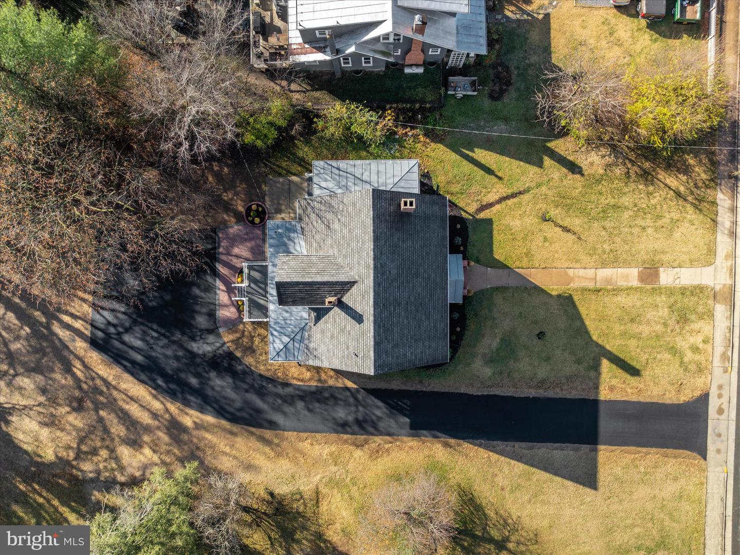 422 N MAIN ST, WOODSTOCK, Virginia 22664, 5 Bedrooms Bedrooms, ,3 BathroomsBathrooms,Residential,For sale,422 N MAIN ST,VASH2013124 MLS # VASH2013124