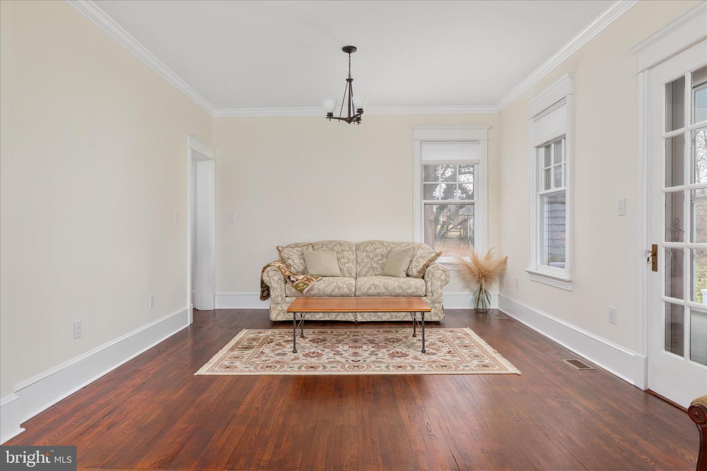 422 N MAIN ST, WOODSTOCK, Virginia 22664, 5 Bedrooms Bedrooms, ,3 BathroomsBathrooms,Residential,For sale,422 N MAIN ST,VASH2013124 MLS # VASH2013124