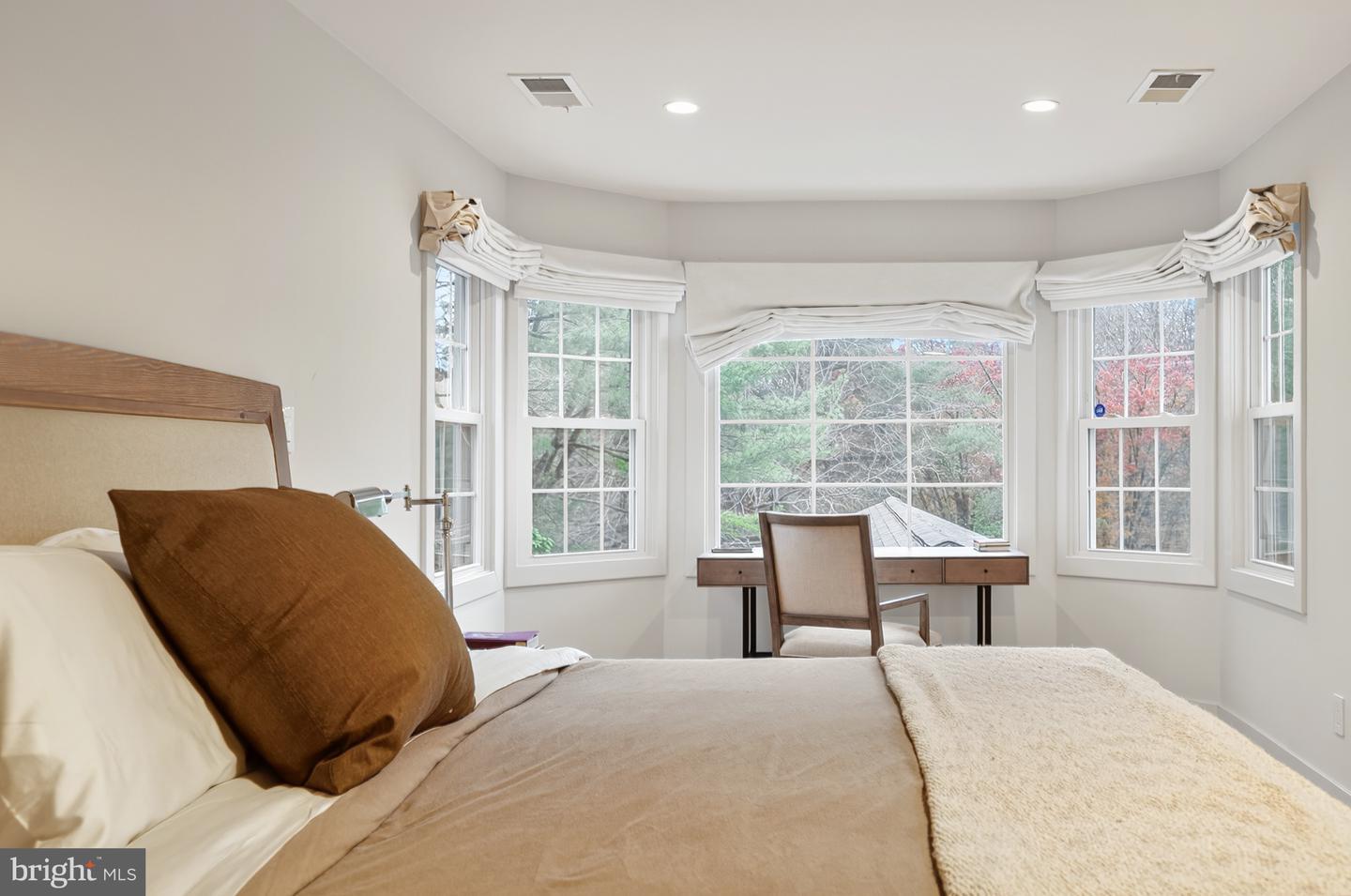 37896 LEGARD FARM RD, HILLSBORO, Virginia 20132, 4 Bedrooms Bedrooms, ,3 BathroomsBathrooms,Residential,For sale,37896 LEGARD FARM RD,VALO2099300 MLS # VALO2099300