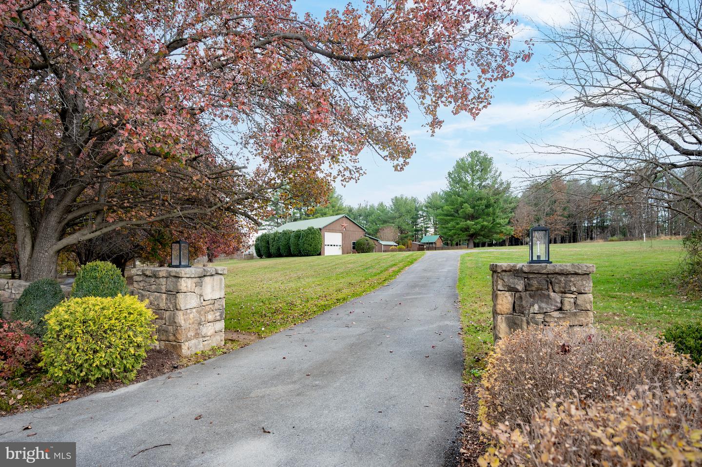 37896 LEGARD FARM RD, HILLSBORO, Virginia 20132, 4 Bedrooms Bedrooms, ,3 BathroomsBathrooms,Residential,For sale,37896 LEGARD FARM RD,VALO2099300 MLS # VALO2099300