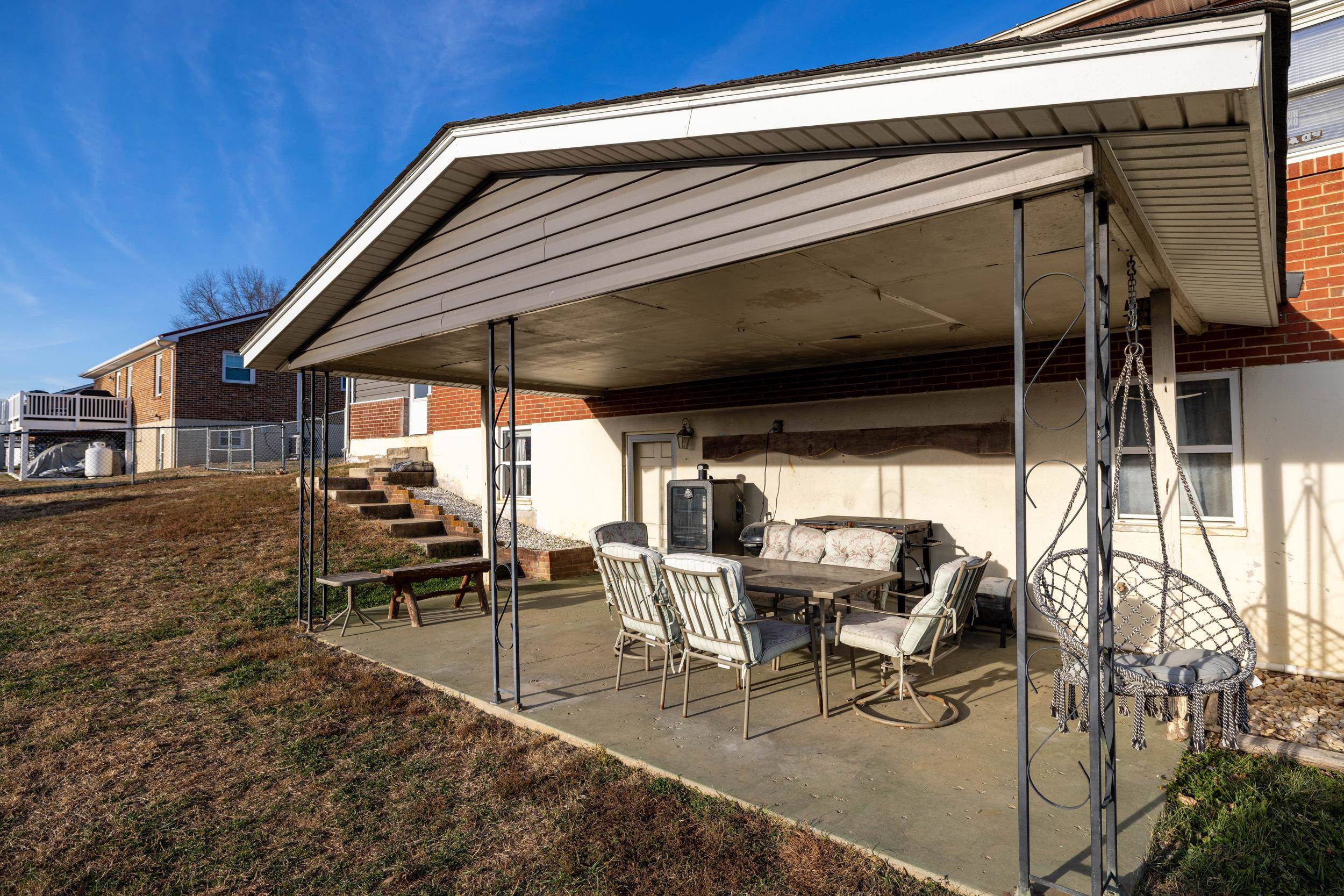 248 SKYVIEW CIR, VERONA, Virginia 24482, 3 Bedrooms Bedrooms, ,1 BathroomBathrooms,Residential,248 SKYVIEW CIR,671492 MLS # 671492