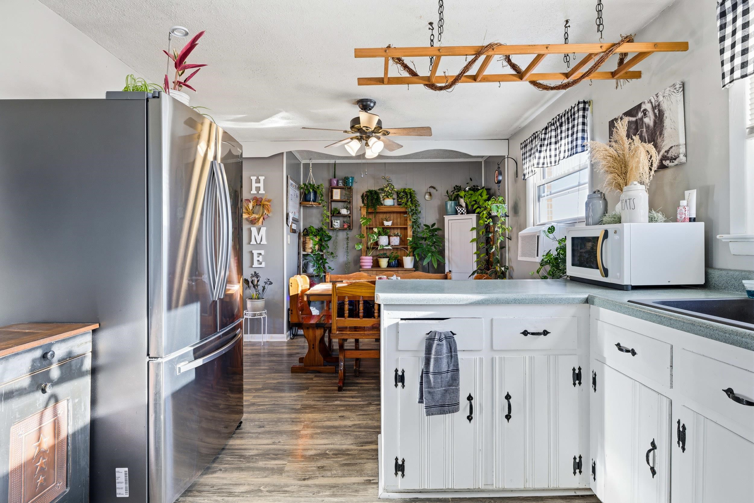 248 SKYVIEW CIR, VERONA, Virginia 24482, 3 Bedrooms Bedrooms, ,1 BathroomBathrooms,Residential,248 SKYVIEW CIR,671492 MLS # 671492