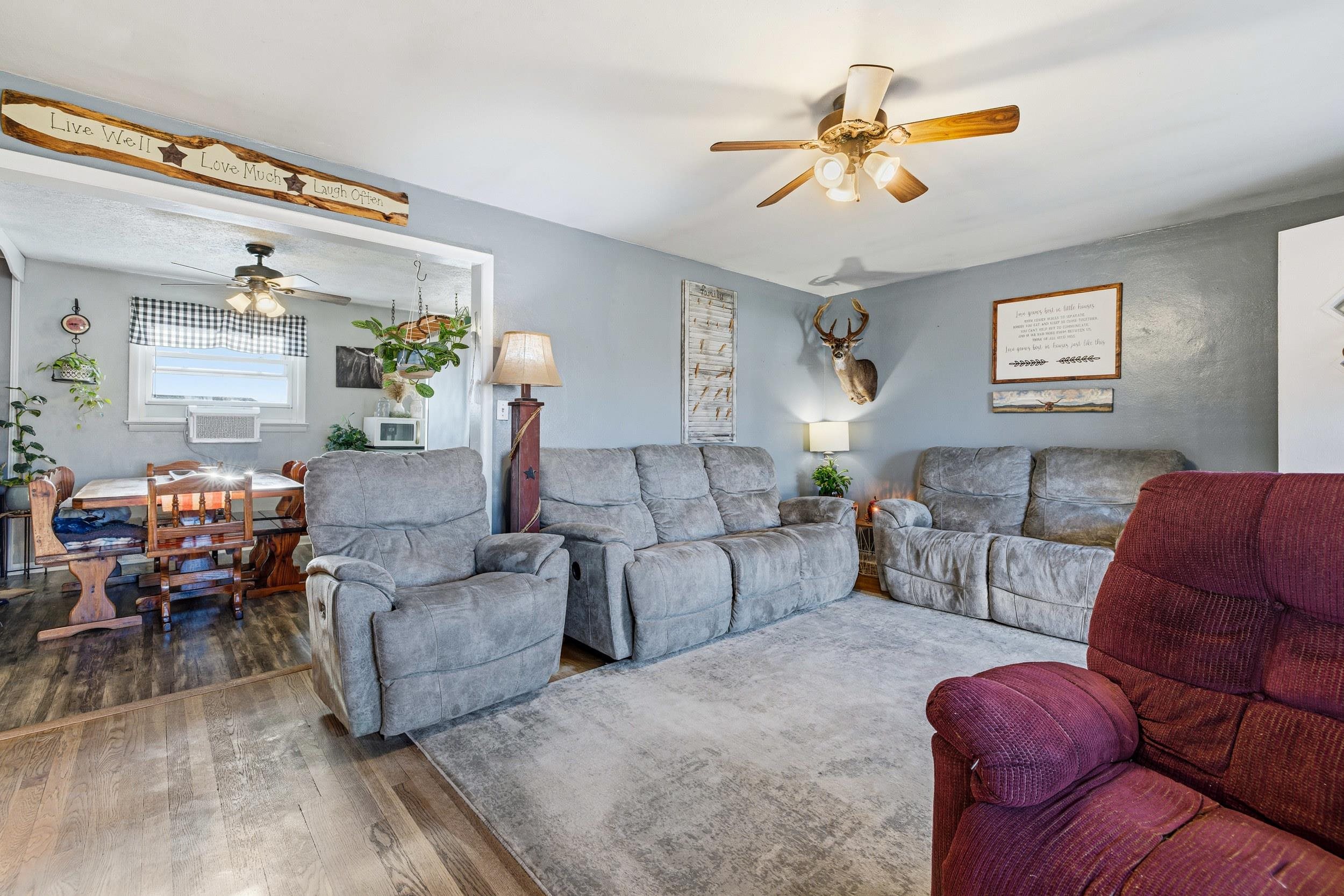 248 SKYVIEW CIR, VERONA, Virginia 24482, 3 Bedrooms Bedrooms, ,1 BathroomBathrooms,Residential,248 SKYVIEW CIR,671492 MLS # 671492