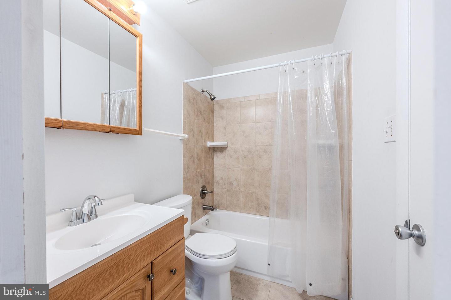 14814 EMBERDALE DR, WOODBRIDGE, Virginia 22193, 3 Bedrooms Bedrooms, ,1 BathroomBathrooms,Residential,For sale,14814 EMBERDALE DR,VAPW2102986 MLS # VAPW2102986