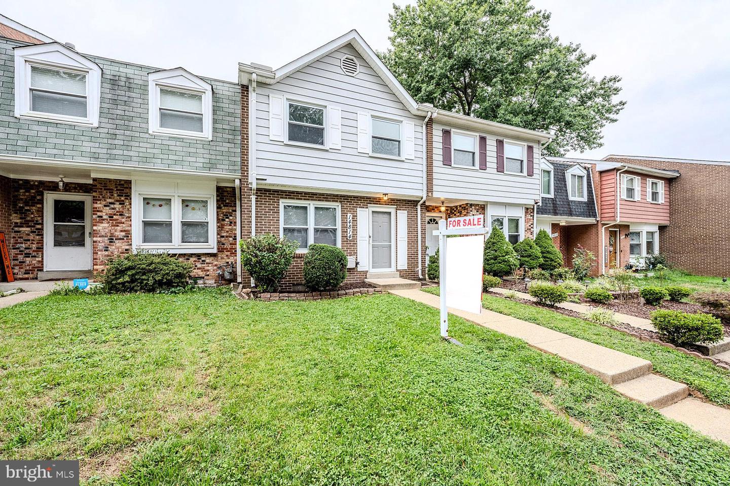 14814 EMBERDALE DR, WOODBRIDGE, Virginia 22193, 3 Bedrooms Bedrooms, ,1 BathroomBathrooms,Residential,For sale,14814 EMBERDALE DR,VAPW2102986 MLS # VAPW2102986