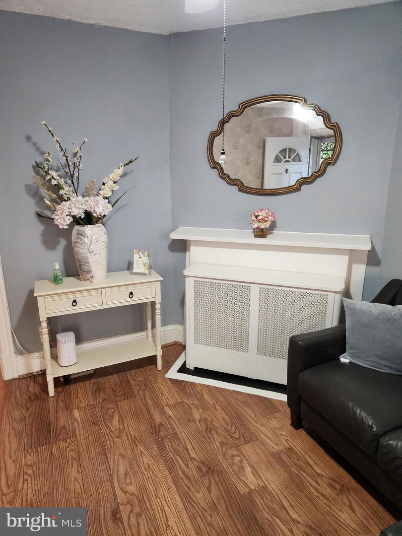 776 LAMONT ST NW, WASHINGTON, District Of Columbia 20010, 2 Bedrooms Bedrooms, ,1 BathroomBathrooms,Residential,For sale,776 LAMONT ST NW,DCDC2225324 MLS # DCDC2225324