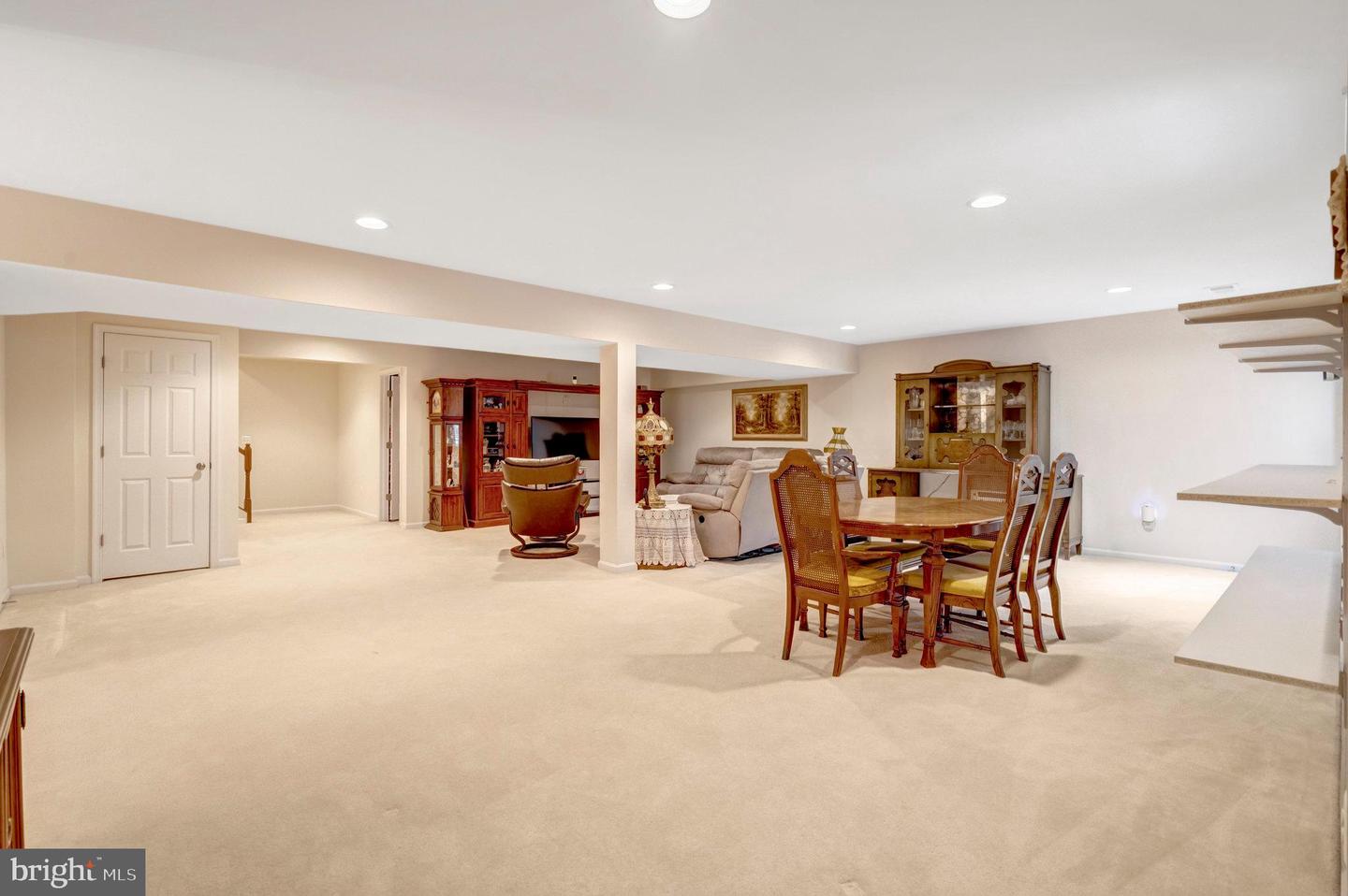 7726 YALTA WAY, GAINESVILLE, Virginia 20155, 4 Bedrooms Bedrooms, ,3 BathroomsBathrooms,Residential,For sale,7726 YALTA WAY,VAPW2106416 MLS # VAPW2106416