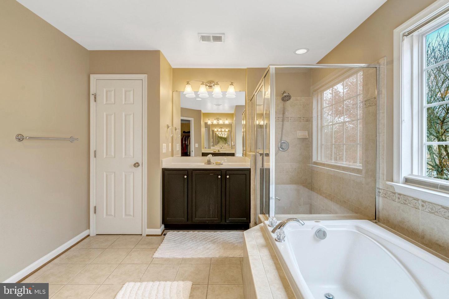 7726 YALTA WAY, GAINESVILLE, Virginia 20155, 4 Bedrooms Bedrooms, ,3 BathroomsBathrooms,Residential,For sale,7726 YALTA WAY,VAPW2106416 MLS # VAPW2106416