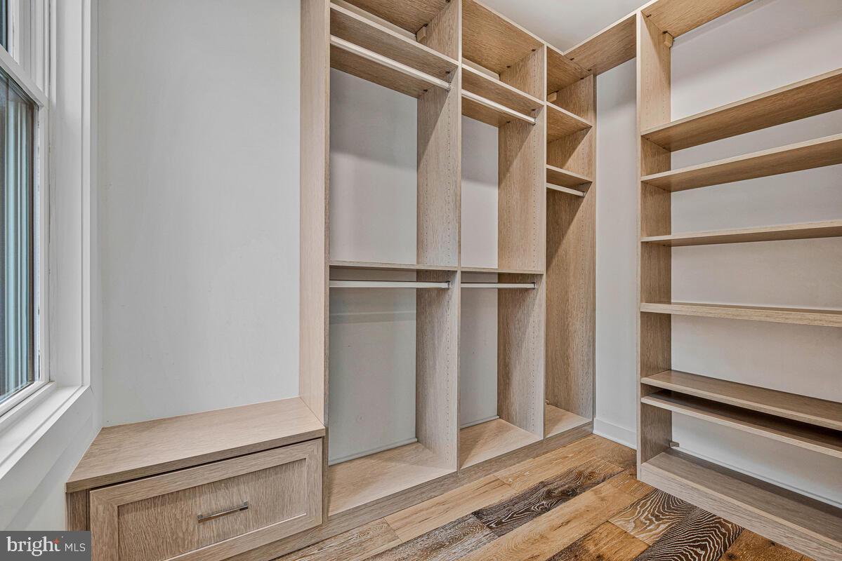 3636 S ST NW, WASHINGTON, District Of Columbia 20007, 6 Bedrooms Bedrooms, 11 Rooms Rooms,4 BathroomsBathrooms,Residential,For sale,3636 S ST NW,DCDC2228138 MLS # DCDC2228138