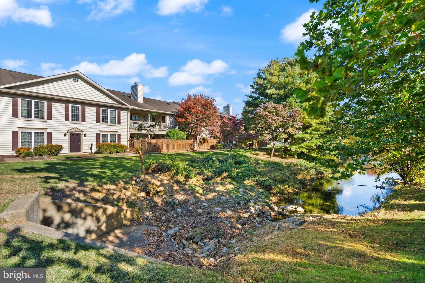 6905-B KEYSER WAY, ALEXANDRIA, Virginia 22310, 2 Bedrooms Bedrooms, ,2 BathroomsBathrooms,Residential,For sale,6905-B KEYSER WAY,VAFX2276352 MLS # VAFX2276352