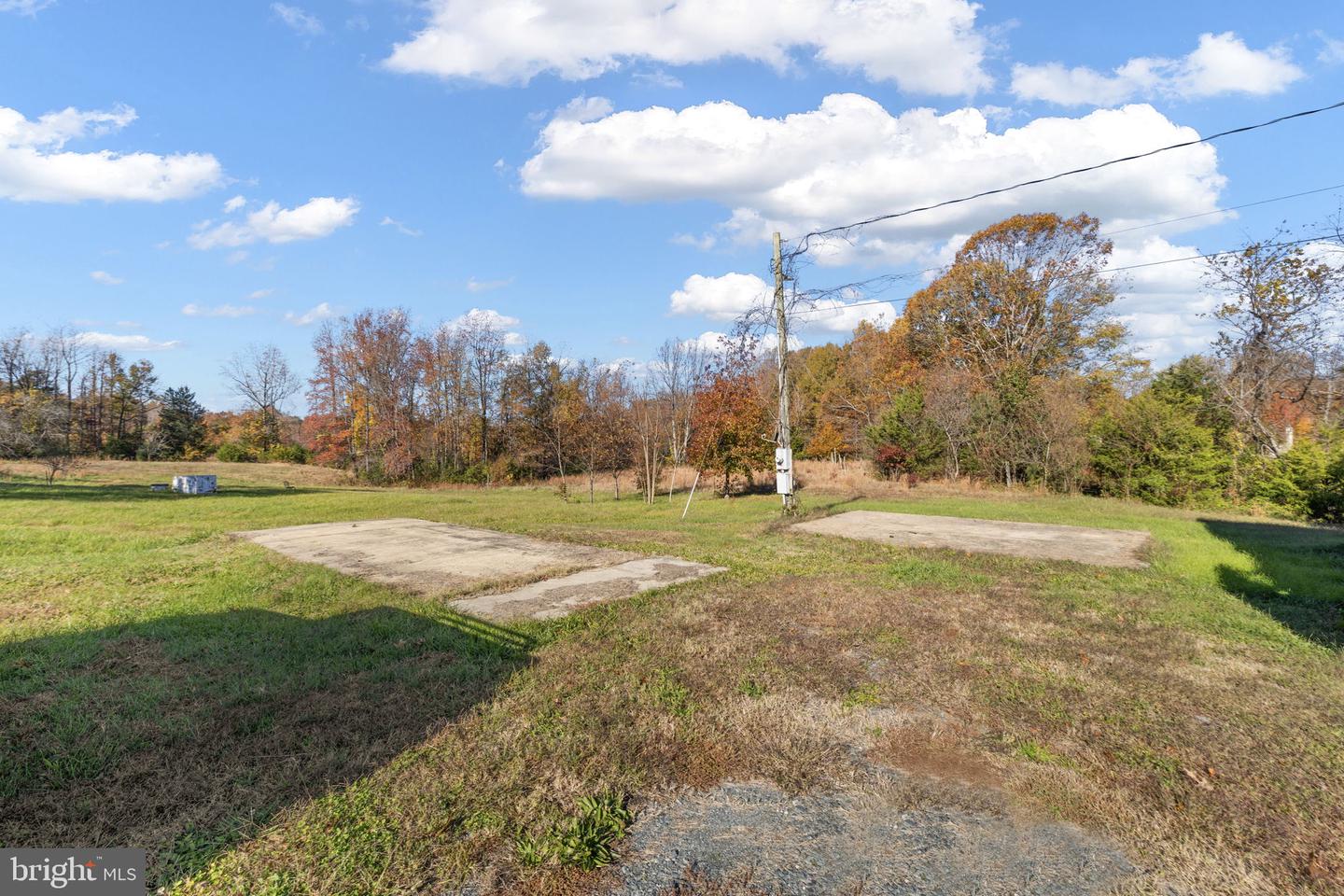 9004 THORNTON ROLLING RD, FREDERICKSBURG, Virginia 22408, 2 Bedrooms Bedrooms, ,2 BathroomsBathrooms,Residential,For sale,9004 THORNTON ROLLING RD,VASP2037458 MLS # VASP2037458