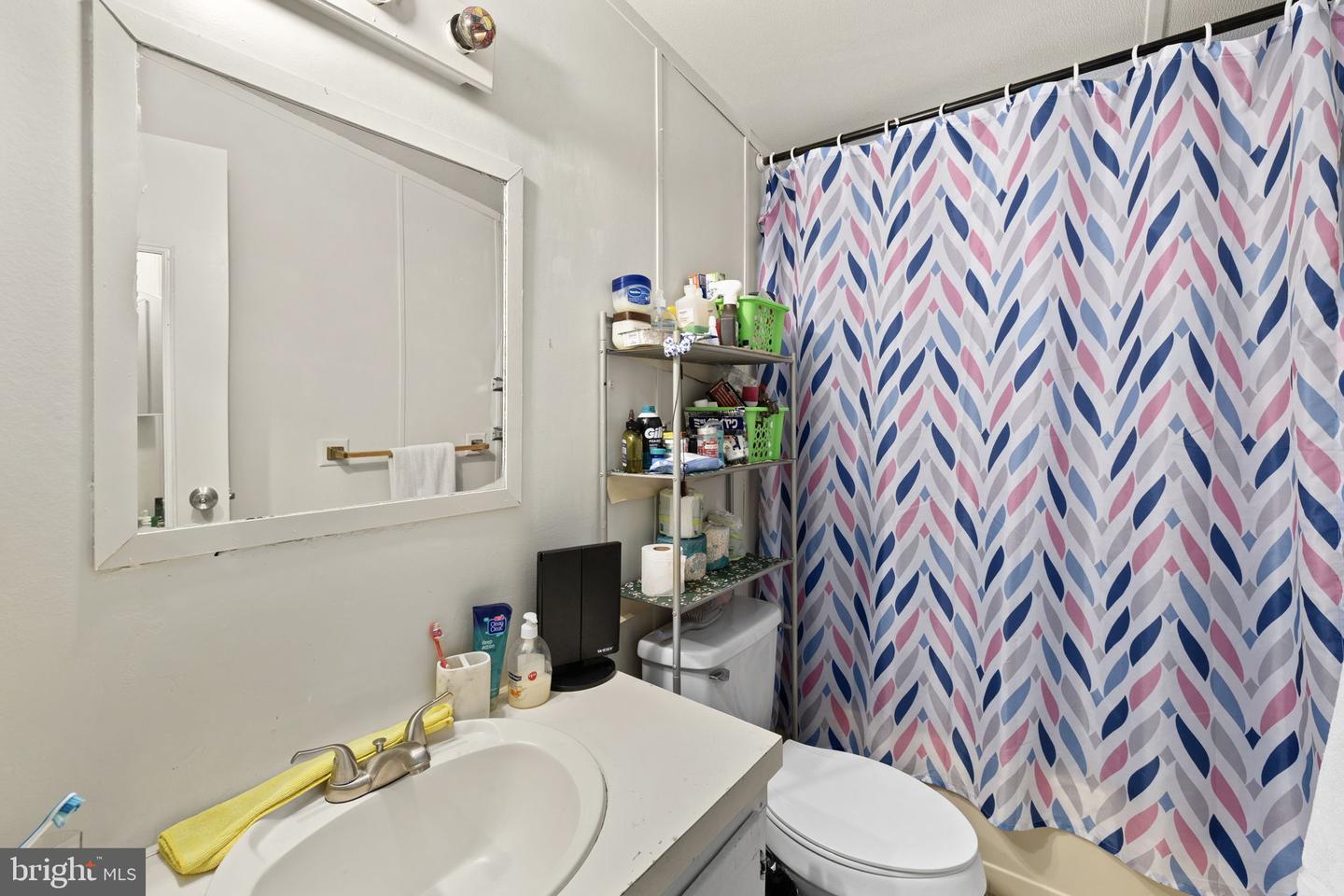 9004 THORNTON ROLLING RD, FREDERICKSBURG, Virginia 22408, 2 Bedrooms Bedrooms, ,2 BathroomsBathrooms,Residential,For sale,9004 THORNTON ROLLING RD,VASP2037458 MLS # VASP2037458