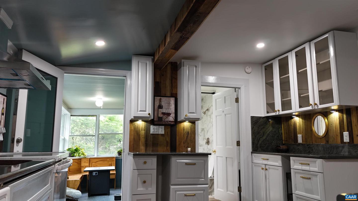 7559 ESMONT RD, ESMONT, Virginia 22937, 3 Bedrooms Bedrooms, ,1 BathroomBathrooms,Residential,For sale,7559 ESMONT RD,671199 MLS # 671199