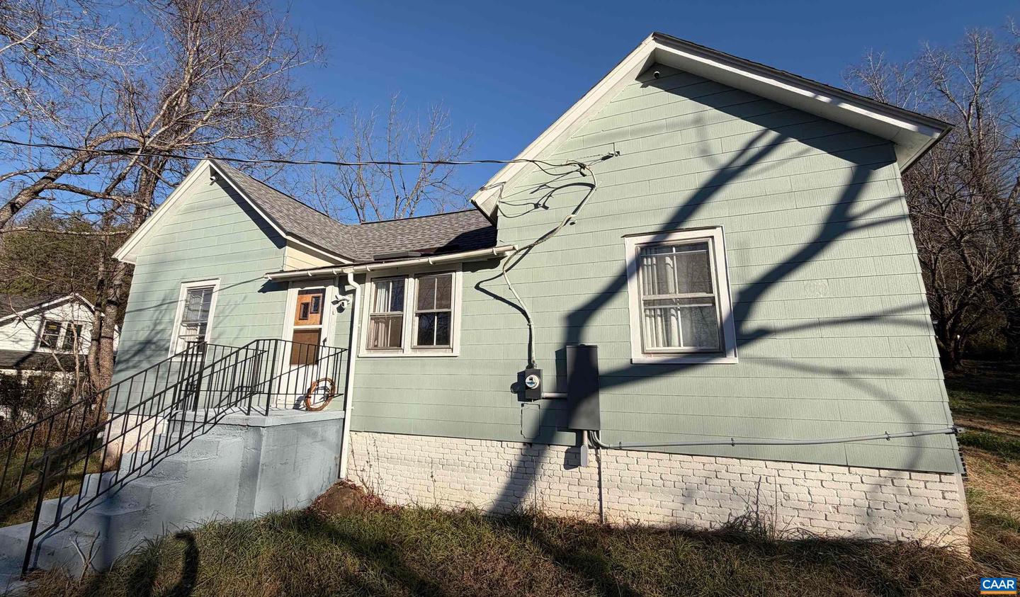 7559 ESMONT RD, ESMONT, Virginia 22937, 3 Bedrooms Bedrooms, ,1 BathroomBathrooms,Residential,For sale,7559 ESMONT RD,671199 MLS # 671199