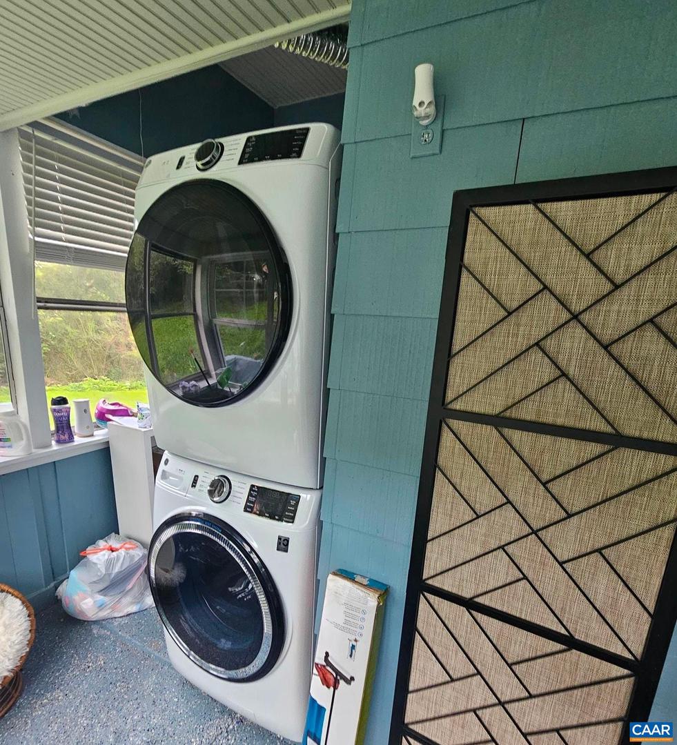 7559 ESMONT RD, ESMONT, Virginia 22937, 3 Bedrooms Bedrooms, ,1 BathroomBathrooms,Residential,For sale,7559 ESMONT RD,671199 MLS # 671199