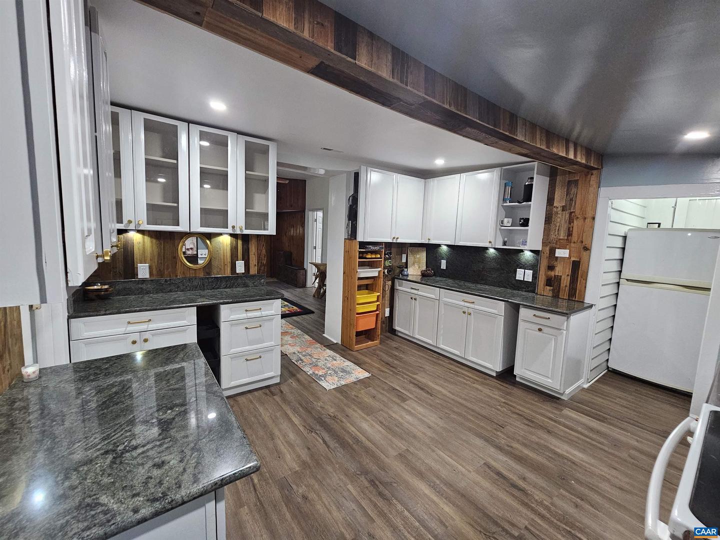 7559 ESMONT RD, ESMONT, Virginia 22937, 3 Bedrooms Bedrooms, ,1 BathroomBathrooms,Residential,For sale,7559 ESMONT RD,671199 MLS # 671199