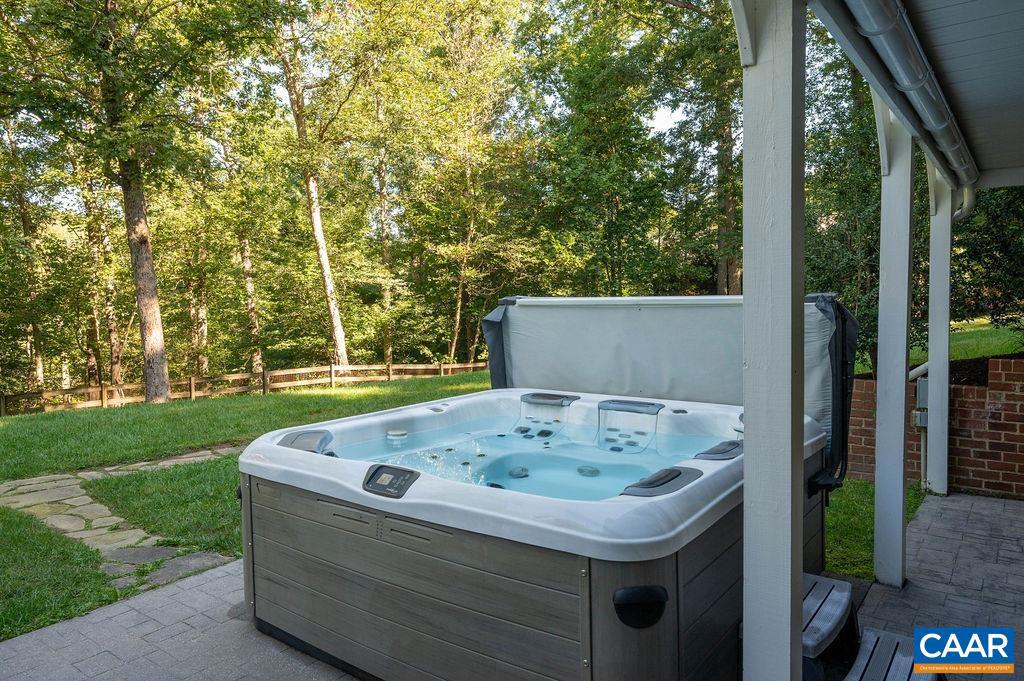 2620 WIND RIVER RD, CHARLOTTESVILLE, Virginia 22901, 4 Bedrooms Bedrooms, ,4 BathroomsBathrooms,Residential,For sale,2620 WIND RIVER RD,671350 MLS # 671350