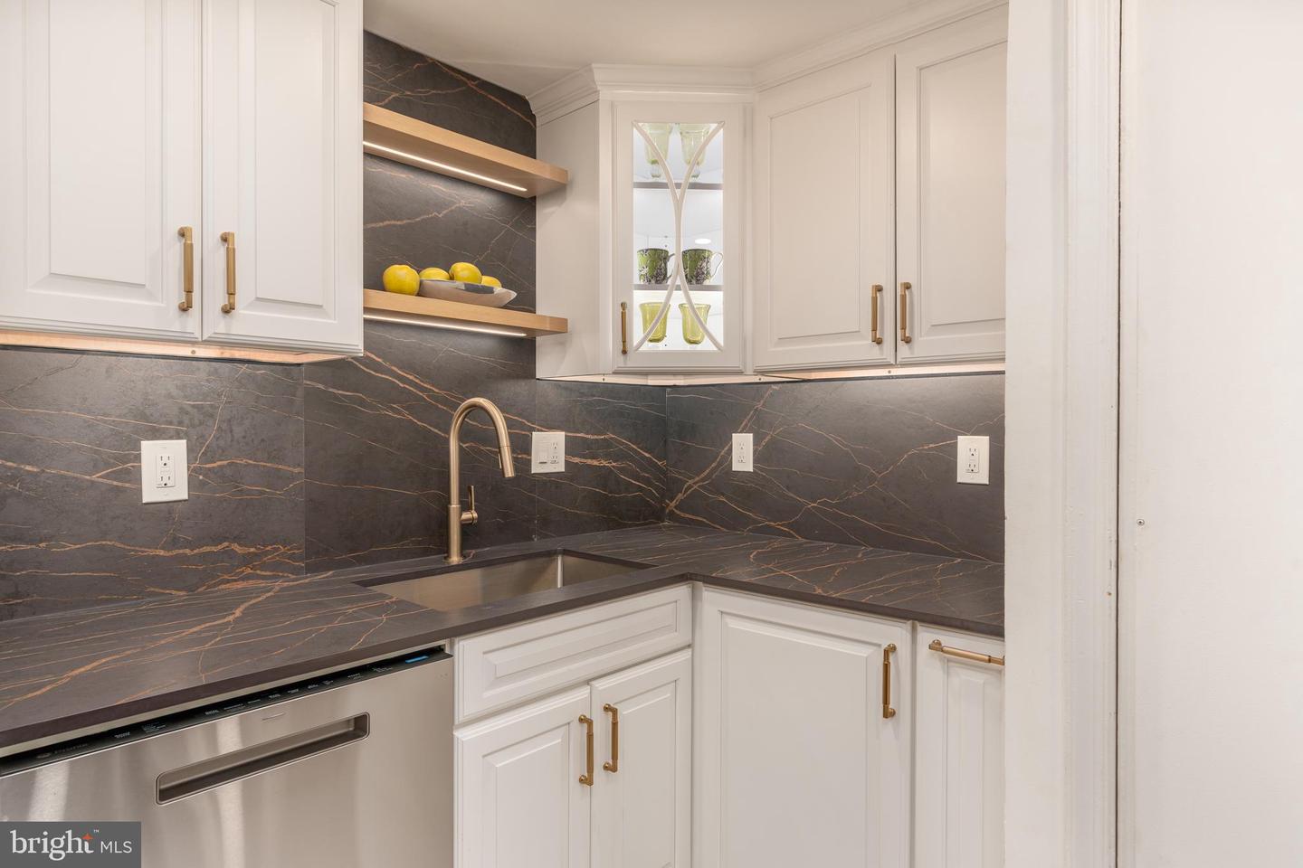 3070 Q ST NW, WASHINGTON, District Of Columbia 20007, 5 Bedrooms Bedrooms, ,3 BathroomsBathrooms,Residential,For sale,3070 Q ST NW,DCDC2232752 MLS # DCDC2232752