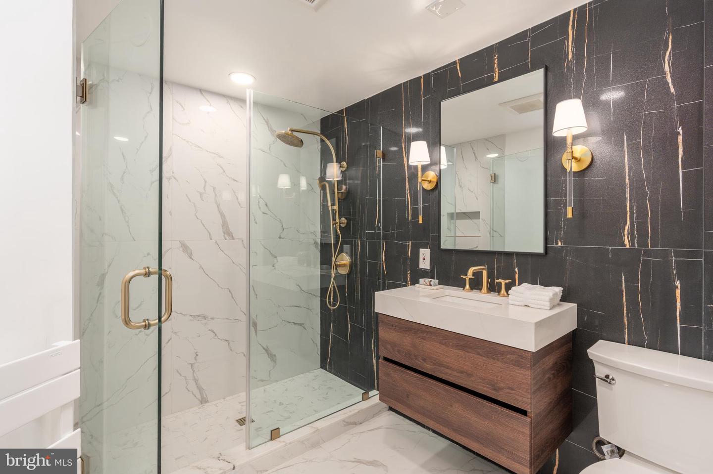 3070 Q ST NW, WASHINGTON, District Of Columbia 20007, 5 Bedrooms Bedrooms, ,3 BathroomsBathrooms,Residential,For sale,3070 Q ST NW,DCDC2232752 MLS # DCDC2232752