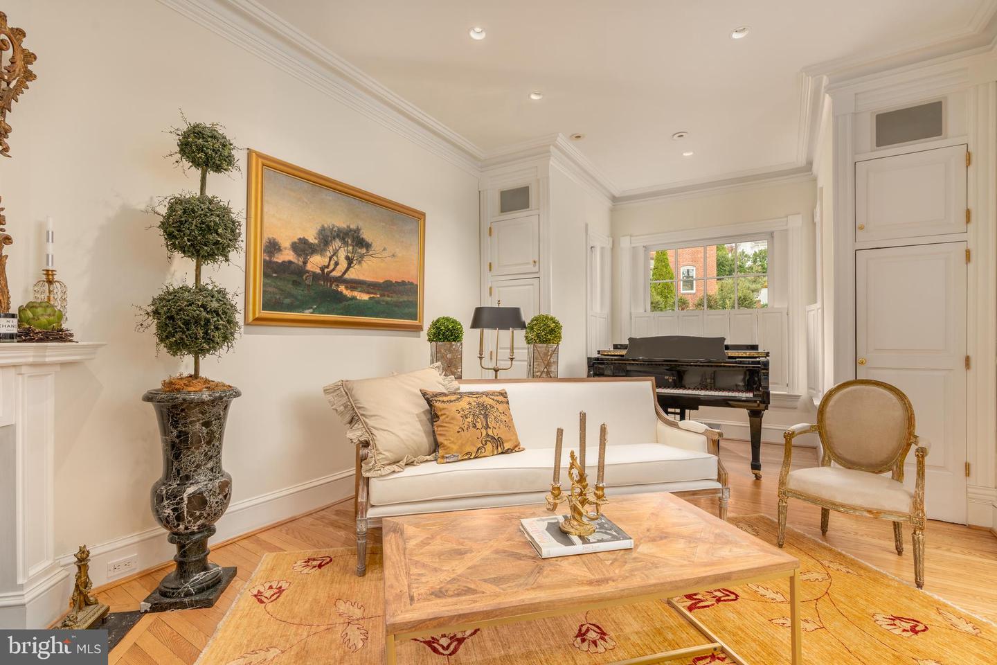 3070 Q ST NW, WASHINGTON, District Of Columbia 20007, 5 Bedrooms Bedrooms, ,3 BathroomsBathrooms,Residential,For sale,3070 Q ST NW,DCDC2232752 MLS # DCDC2232752