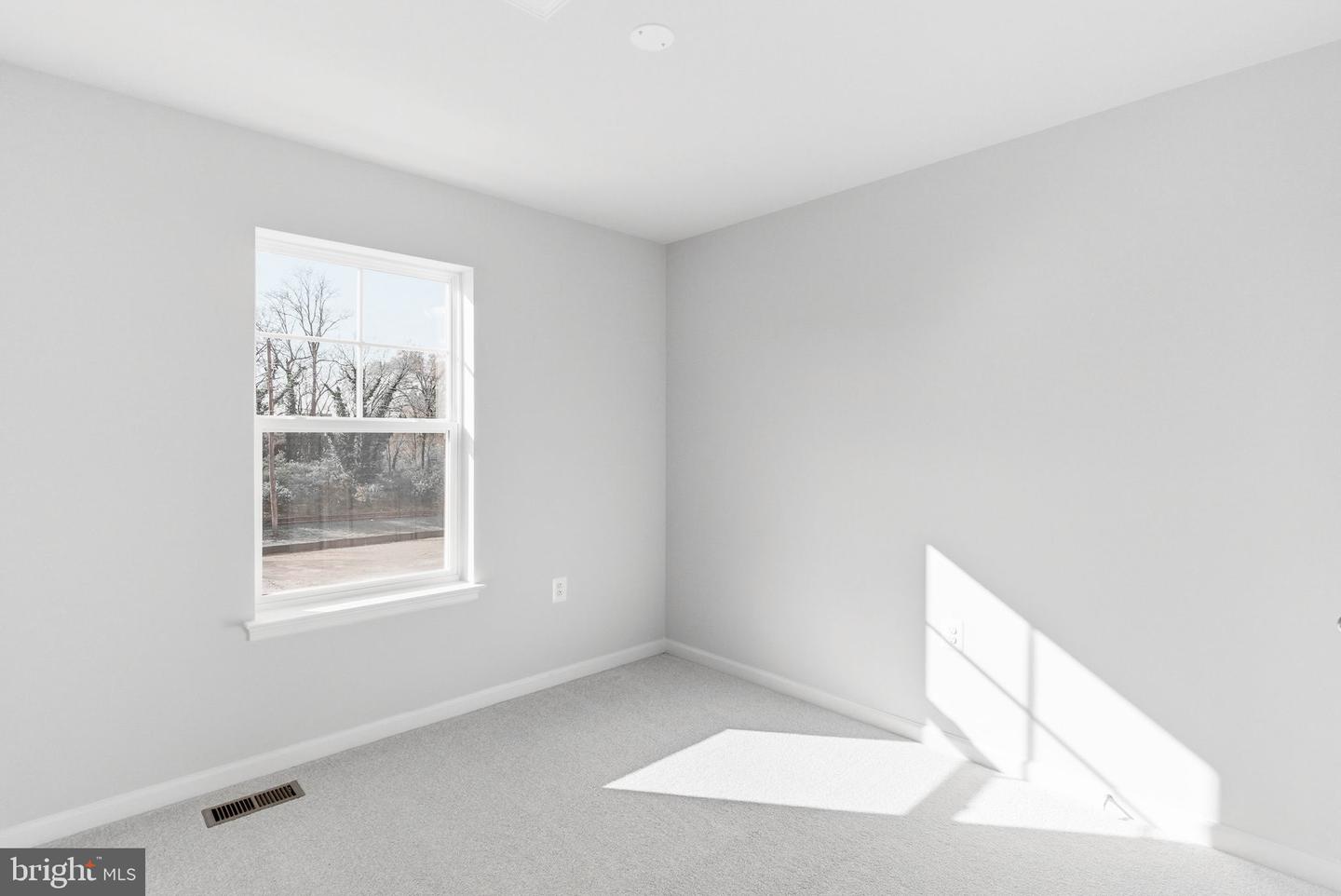 230 MONTEITH DR, WINCHESTER, Virginia 22601, 3 Bedrooms Bedrooms, ,3 BathroomsBathrooms,Residential,For sale,230 MONTEITH DR,VAWI2009528 MLS # VAWI2009528