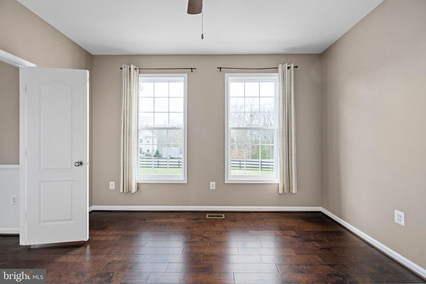 421 LONG MEADOW DR, FREDERICKSBURG, Virginia 22406, 4 Bedrooms Bedrooms, ,3 BathroomsBathrooms,Residential,For sale,421 LONG MEADOW DR,VAST2044452 MLS # VAST2044452 421 LONG MEADOW DR, FREDERICKSBURG, Virginia 22406, 4 Bedrooms Bedrooms, ,3 BathroomsBathrooms,Residential,For sale,421 LONG MEADOW DR,VAST2044452 MLS # VAST2044452