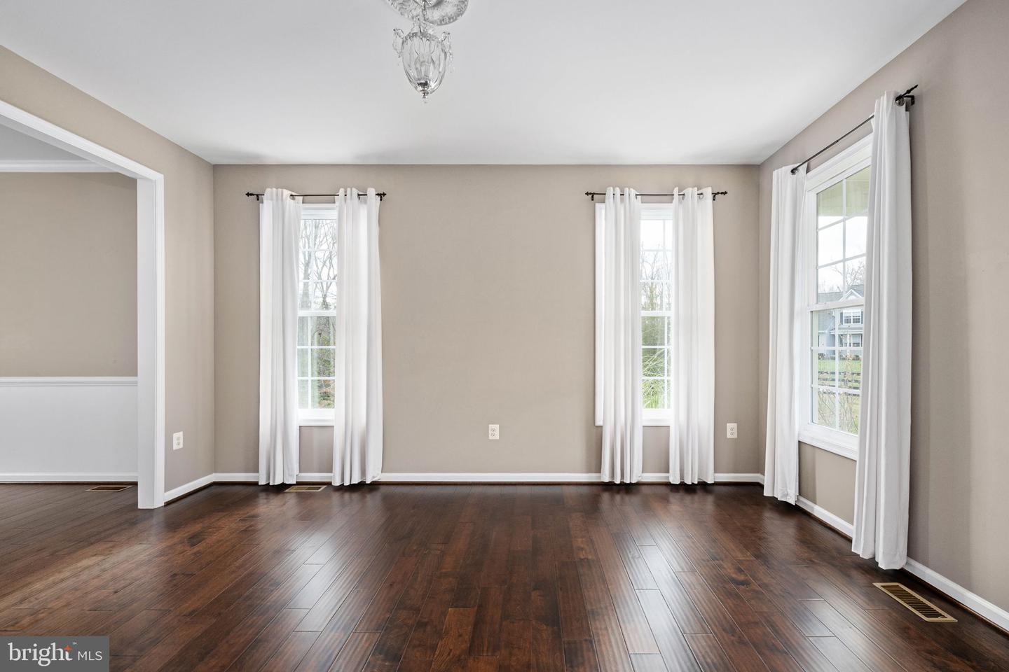 421 LONG MEADOW DR, FREDERICKSBURG, Virginia 22406, 4 Bedrooms Bedrooms, ,3 BathroomsBathrooms,Residential,For sale,421 LONG MEADOW DR,VAST2044452 MLS # VAST2044452 421 LONG MEADOW DR, FREDERICKSBURG, Virginia 22406, 4 Bedrooms Bedrooms, ,3 BathroomsBathrooms,Residential,For sale,421 LONG MEADOW DR,VAST2044452 MLS # VAST2044452