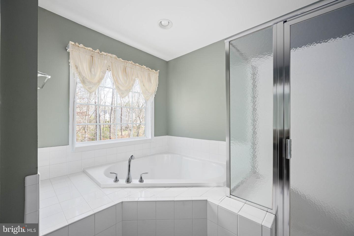 421 LONG MEADOW DR, FREDERICKSBURG, Virginia 22406, 4 Bedrooms Bedrooms, ,3 BathroomsBathrooms,Residential,For sale,421 LONG MEADOW DR,VAST2044452 MLS # VAST2044452 421 LONG MEADOW DR, FREDERICKSBURG, Virginia 22406, 4 Bedrooms Bedrooms, ,3 BathroomsBathrooms,Residential,For sale,421 LONG MEADOW DR,VAST2044452 MLS # VAST2044452