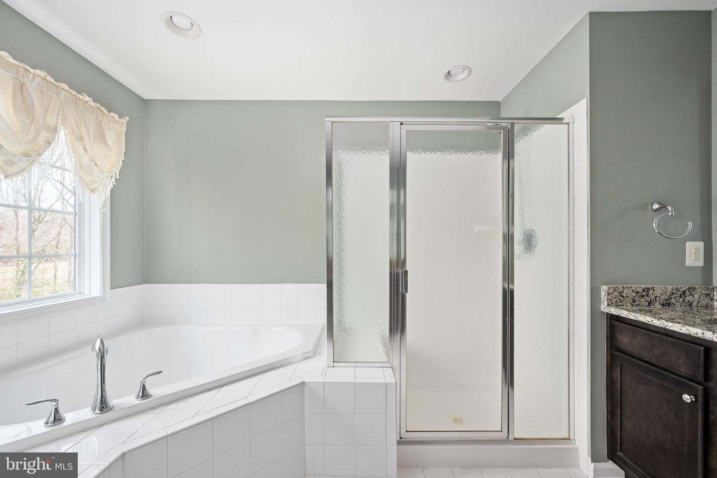 421 LONG MEADOW DR, FREDERICKSBURG, Virginia 22406, 4 Bedrooms Bedrooms, ,3 BathroomsBathrooms,Residential,For sale,421 LONG MEADOW DR,VAST2044452 MLS # VAST2044452 421 LONG MEADOW DR, FREDERICKSBURG, Virginia 22406, 4 Bedrooms Bedrooms, ,3 BathroomsBathrooms,Residential,For sale,421 LONG MEADOW DR,VAST2044452 MLS # VAST2044452