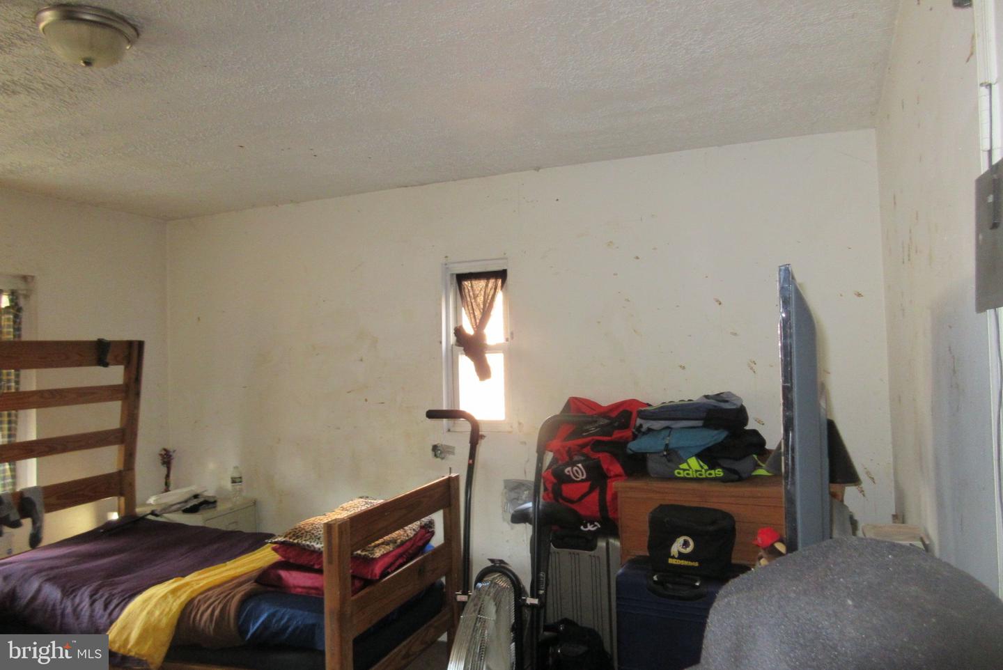 507 OAKWOOD ST SE, WASHINGTON, District Of Columbia 20032, 3 Bedrooms Bedrooms, ,2 BathroomsBathrooms,Residential,For sale,507 OAKWOOD ST SE,DCDC2121516 MLS # DCDC2121516