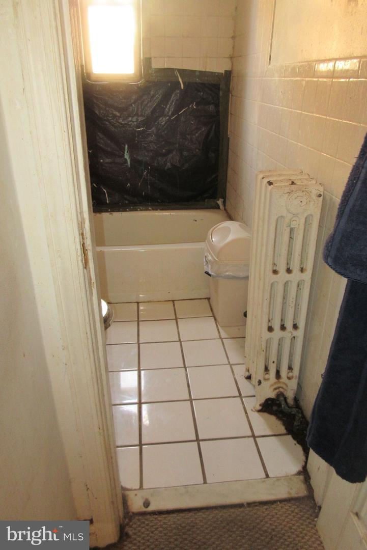 507 OAKWOOD ST SE, WASHINGTON, District Of Columbia 20032, 3 Bedrooms Bedrooms, ,2 BathroomsBathrooms,Residential,For sale,507 OAKWOOD ST SE,DCDC2121516 MLS # DCDC2121516