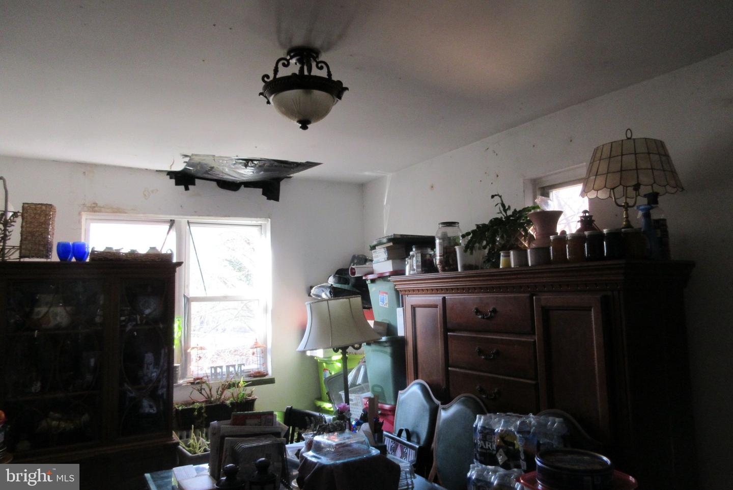 507 OAKWOOD ST SE, WASHINGTON, District Of Columbia 20032, 3 Bedrooms Bedrooms, ,2 BathroomsBathrooms,Residential,For sale,507 OAKWOOD ST SE,DCDC2121516 MLS # DCDC2121516