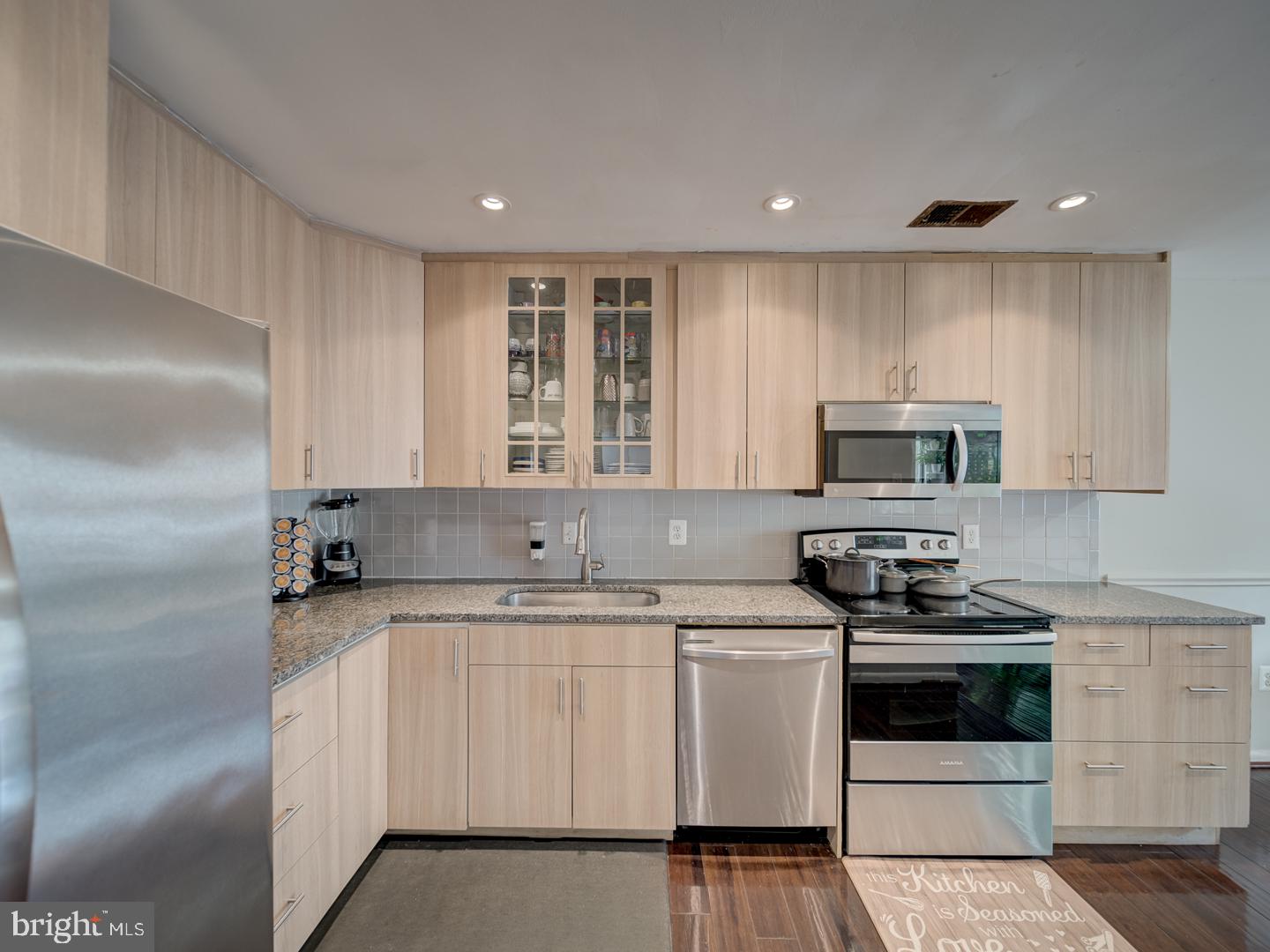 5674 OAK TANAGER CT, BURKE, Virginia 22015, 3 Bedrooms Bedrooms, ,1 BathroomBathrooms,Residential,For sale,5674 OAK TANAGER CT,VAFX2257692 MLS # VAFX2257692 5674 OAK TANAGER CT, BURKE, Virginia 22015, 3 Bedrooms Bedrooms, ,1 BathroomBathrooms,Residential,For sale,5674 OAK TANAGER CT,VAFX2257692 MLS # VAFX2257692