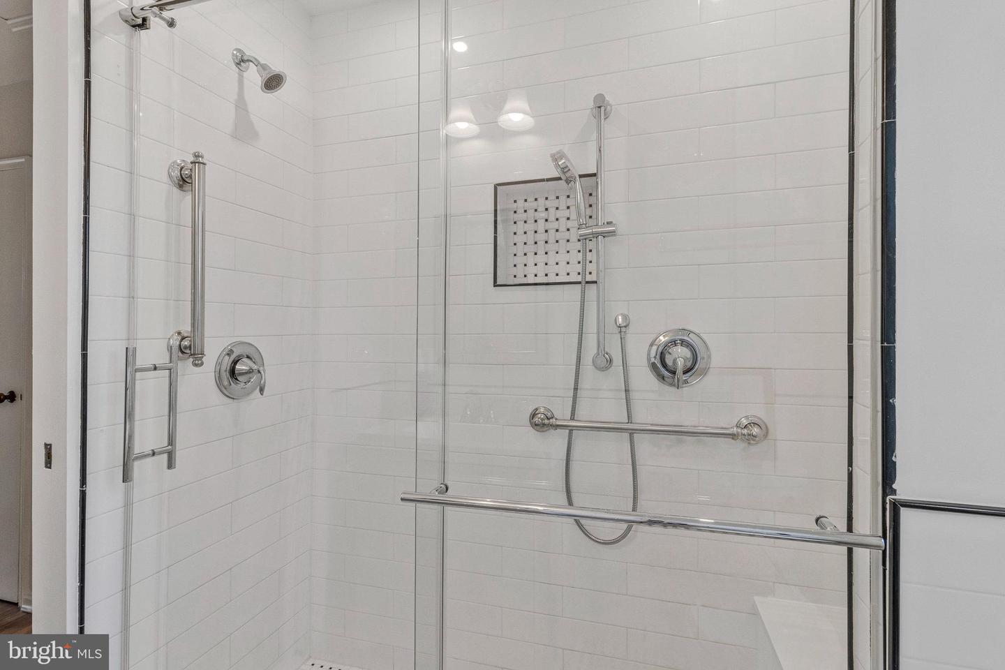 210 ASPEN ST, ALEXANDRIA, Virginia 22305, 3 Bedrooms Bedrooms, ,2 BathroomsBathrooms,Residential,For sale,210 ASPEN ST,VAAX2049870 MLS # VAAX2049870 210 ASPEN ST, ALEXANDRIA, Virginia 22305, 3 Bedrooms Bedrooms, ,2 BathroomsBathrooms,Residential,For sale,210 ASPEN ST,VAAX2049870 MLS # VAAX2049870