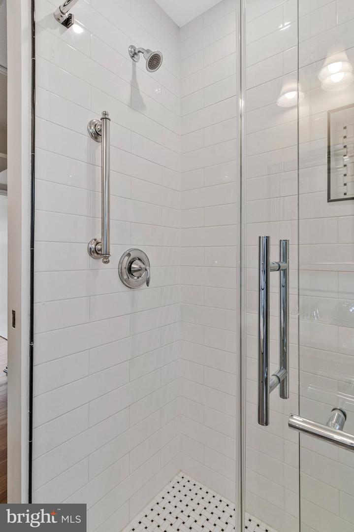 210 ASPEN ST, ALEXANDRIA, Virginia 22305, 3 Bedrooms Bedrooms, ,2 BathroomsBathrooms,Residential,For sale,210 ASPEN ST,VAAX2049870 MLS # VAAX2049870 210 ASPEN ST, ALEXANDRIA, Virginia 22305, 3 Bedrooms Bedrooms, ,2 BathroomsBathrooms,Residential,For sale,210 ASPEN ST,VAAX2049870 MLS # VAAX2049870