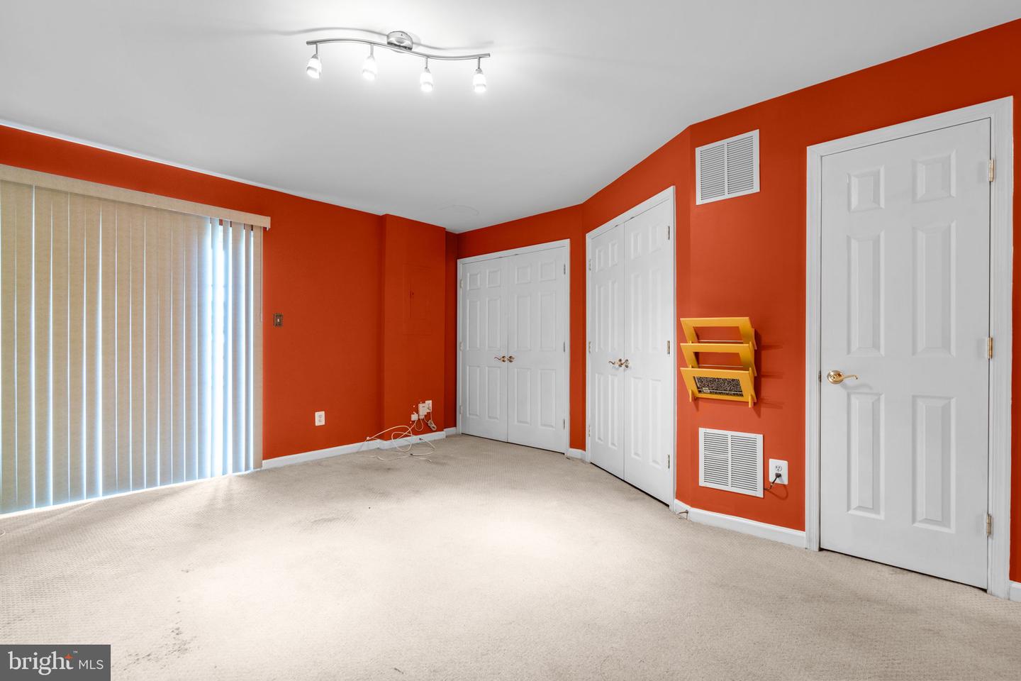 2612 CREEK MOOR CT, WOODBRIDGE, Virginia 22191, 3 Bedrooms Bedrooms, ,3 BathroomsBathrooms,Residential,For sale,2612 CREEK MOOR CT,VAPW2105574 MLS # VAPW2105574