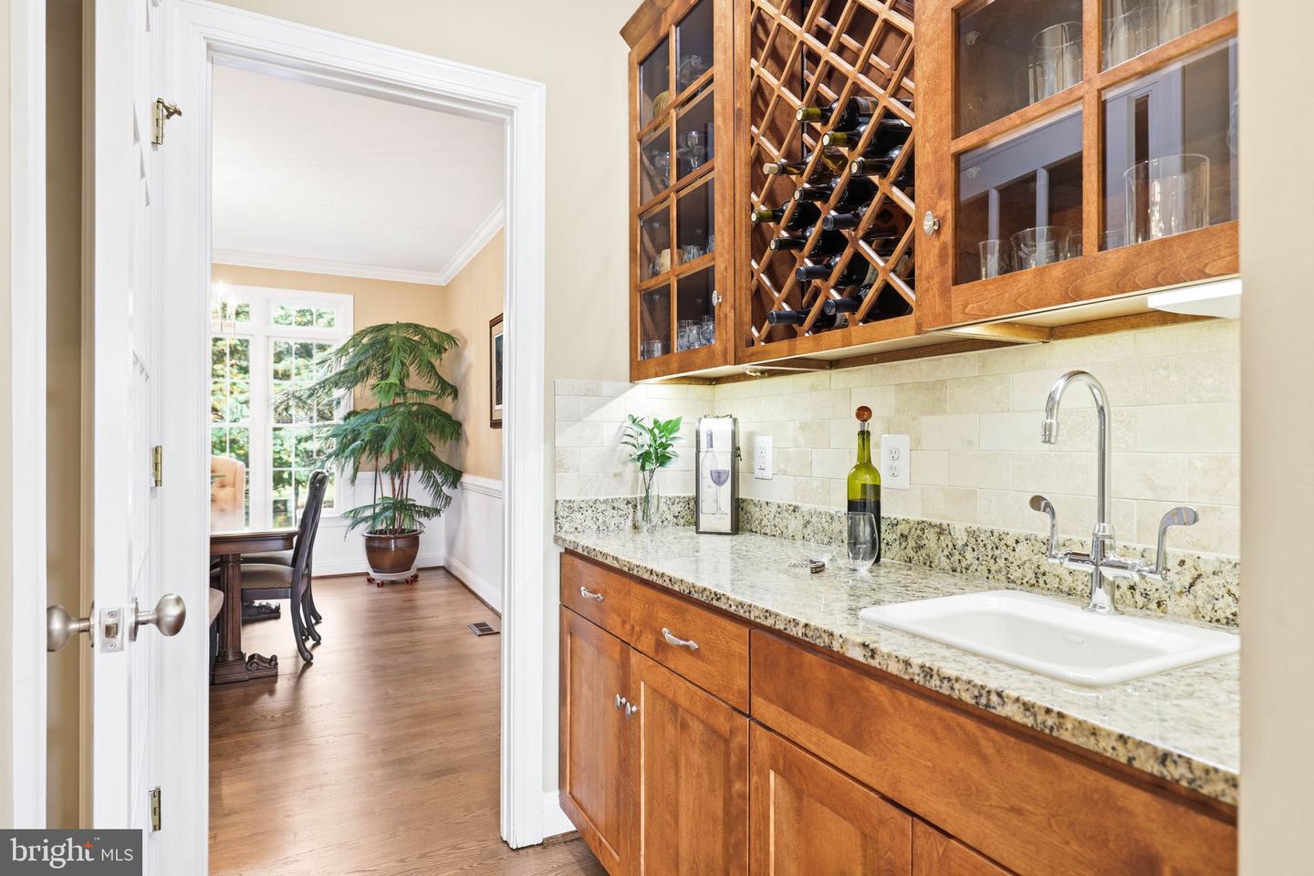 13902 BRONCO LN, LOVETTSVILLE, Virginia 20180, 4 Bedrooms Bedrooms, ,3 BathroomsBathrooms,Residential,For sale,13902 BRONCO LN,VALO2110032 MLS # VALO2110032 13902 BRONCO LN, LOVETTSVILLE, Virginia 20180, 4 Bedrooms Bedrooms, ,3 BathroomsBathrooms,Residential,For sale,13902 BRONCO LN,VALO2110032 MLS # VALO2110032