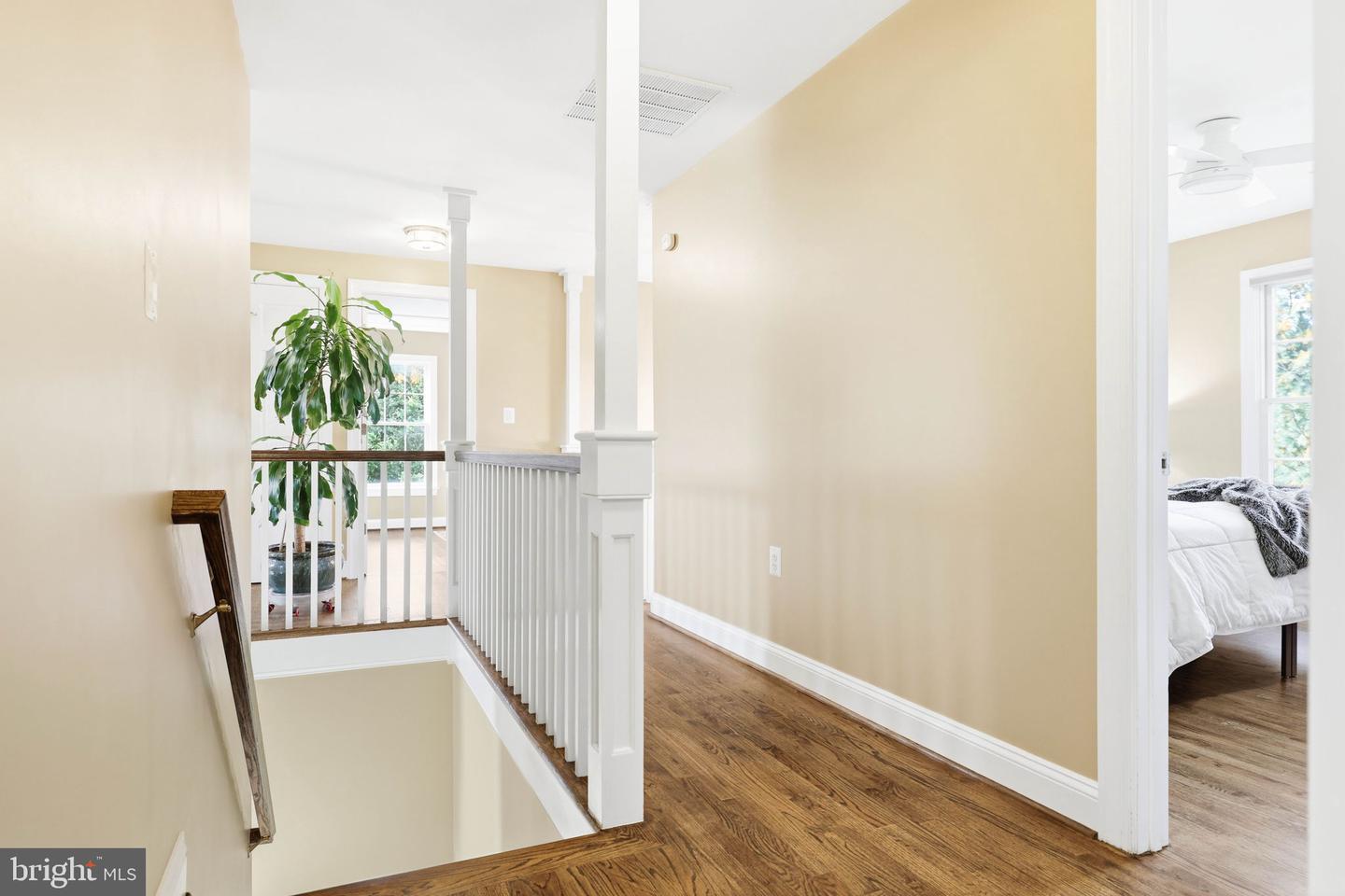 13902 BRONCO LN, LOVETTSVILLE, Virginia 20180, 4 Bedrooms Bedrooms, ,3 BathroomsBathrooms,Residential,For sale,13902 BRONCO LN,VALO2110032 MLS # VALO2110032 13902 BRONCO LN, LOVETTSVILLE, Virginia 20180, 4 Bedrooms Bedrooms, ,3 BathroomsBathrooms,Residential,For sale,13902 BRONCO LN,VALO2110032 MLS # VALO2110032