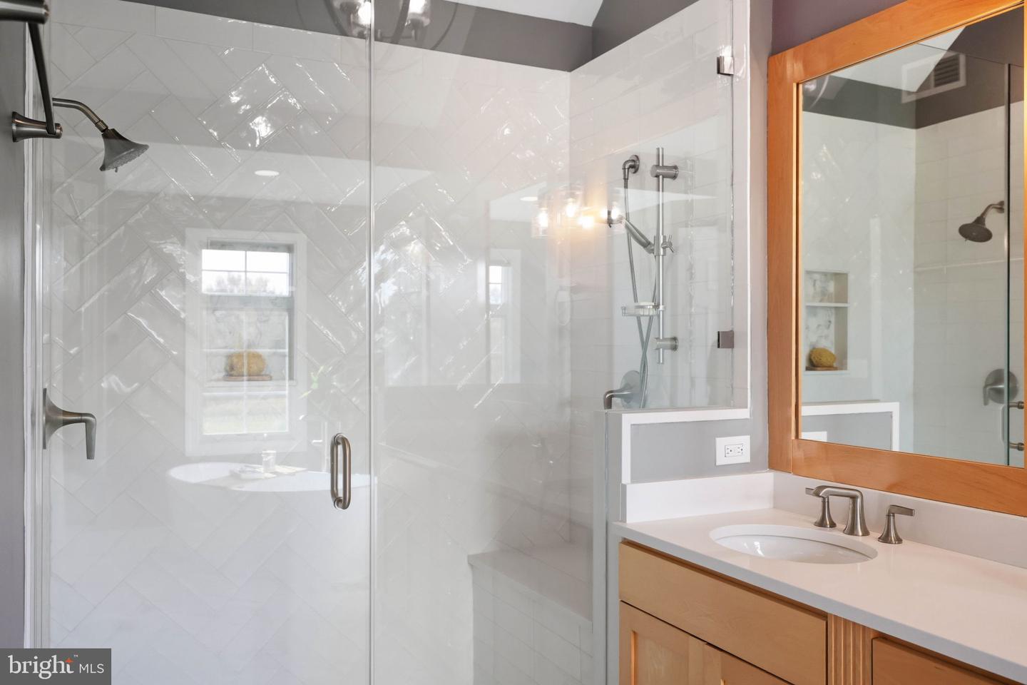 13902 BRONCO LN, LOVETTSVILLE, Virginia 20180, 4 Bedrooms Bedrooms, ,3 BathroomsBathrooms,Residential,For sale,13902 BRONCO LN,VALO2110032 MLS # VALO2110032 13902 BRONCO LN, LOVETTSVILLE, Virginia 20180, 4 Bedrooms Bedrooms, ,3 BathroomsBathrooms,Residential,For sale,13902 BRONCO LN,VALO2110032 MLS # VALO2110032