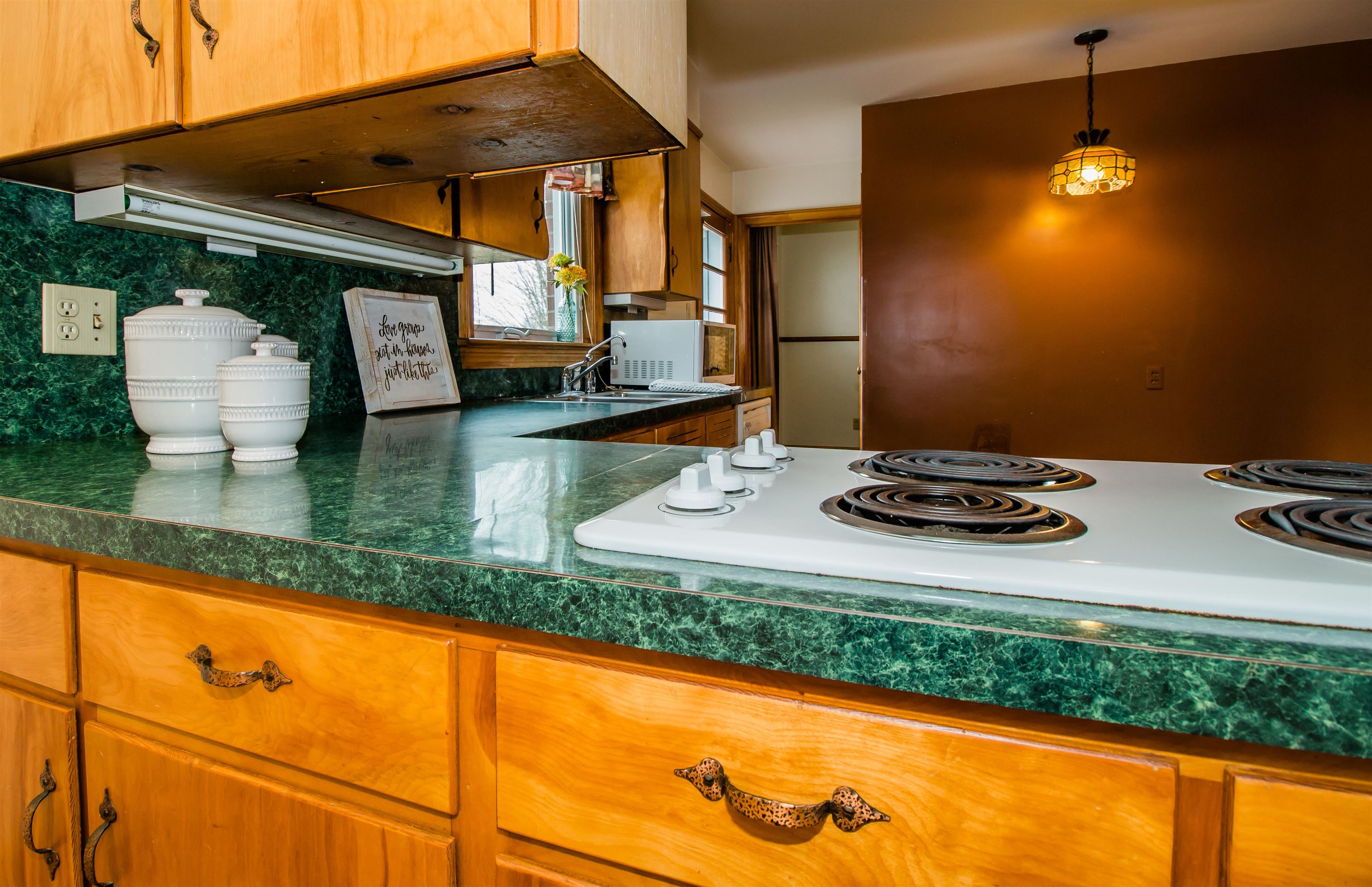 355 WESTVIEW ST, DAYTON, Virginia 22821, 3 Bedrooms Bedrooms, ,1 BathroomBathrooms,Residential,Solid built Brick Ranch,355 WESTVIEW ST,671493 MLS # 671493