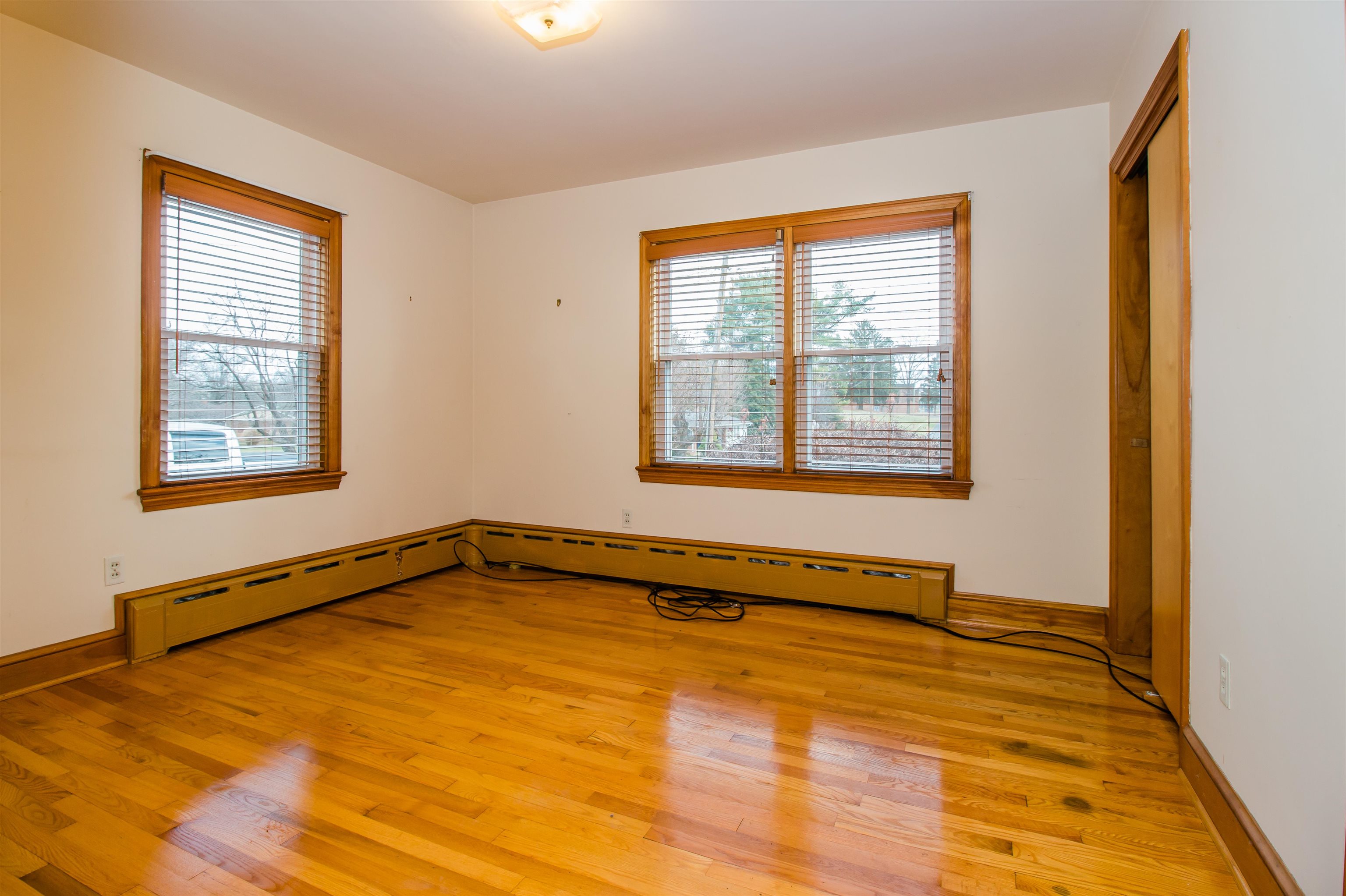 355 WESTVIEW ST, DAYTON, Virginia 22821, 3 Bedrooms Bedrooms, ,1 BathroomBathrooms,Residential,Solid built Brick Ranch,355 WESTVIEW ST,671493 MLS # 671493