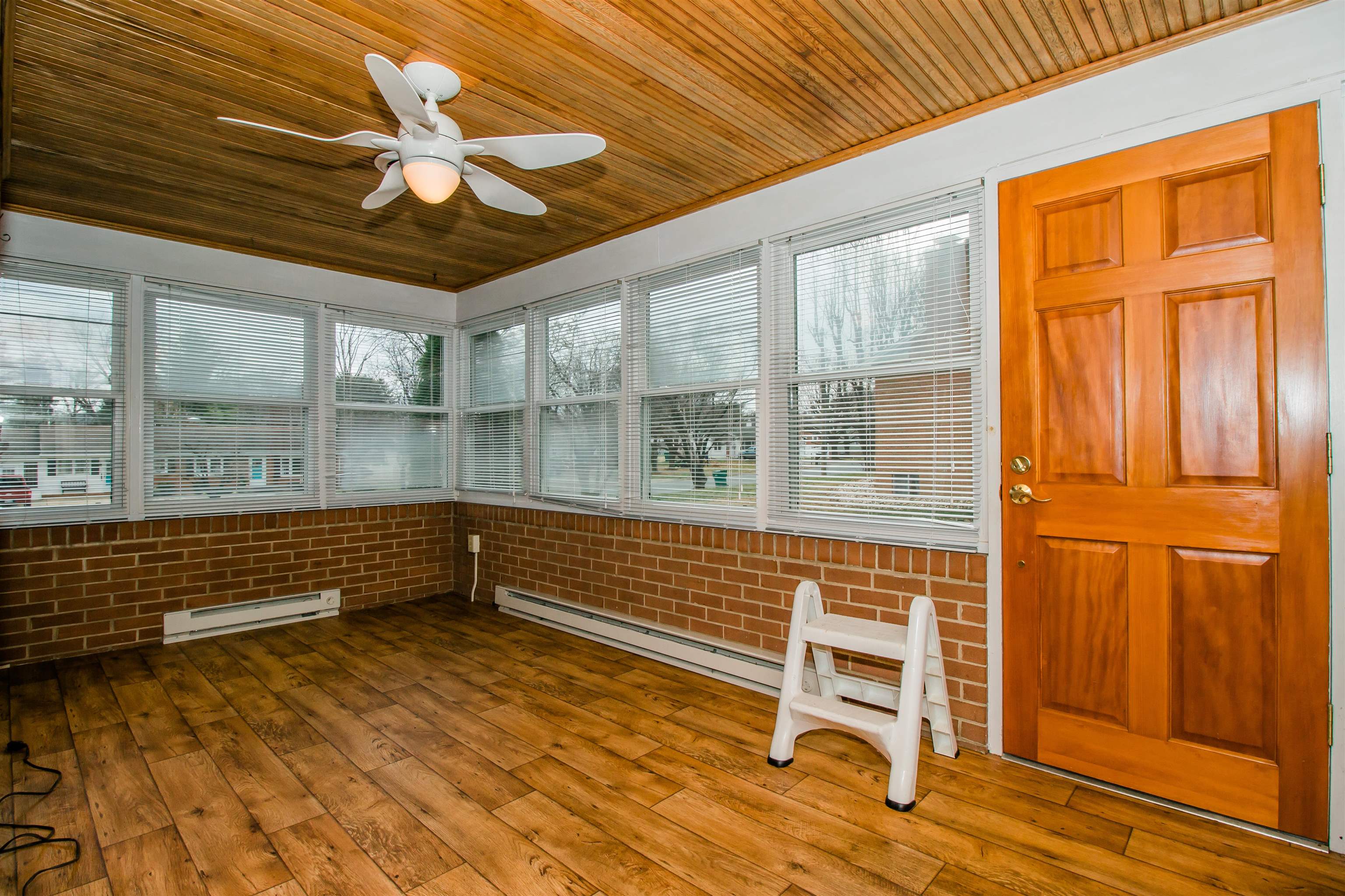 355 WESTVIEW ST, DAYTON, Virginia 22821, 3 Bedrooms Bedrooms, ,1 BathroomBathrooms,Residential,Solid built Brick Ranch,355 WESTVIEW ST,671493 MLS # 671493