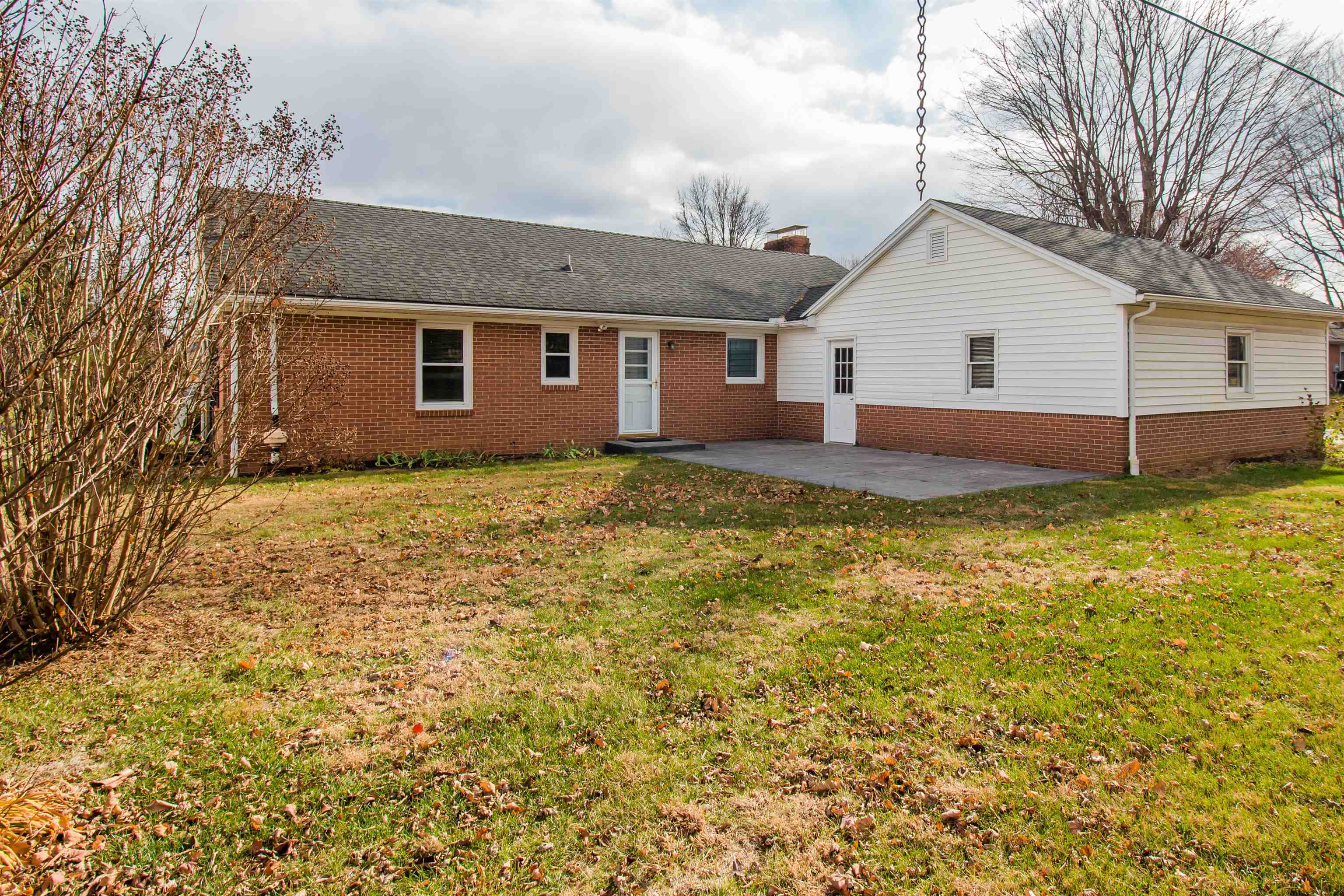 355 WESTVIEW ST, DAYTON, Virginia 22821, 3 Bedrooms Bedrooms, ,1 BathroomBathrooms,Residential,Solid built Brick Ranch,355 WESTVIEW ST,671493 MLS # 671493