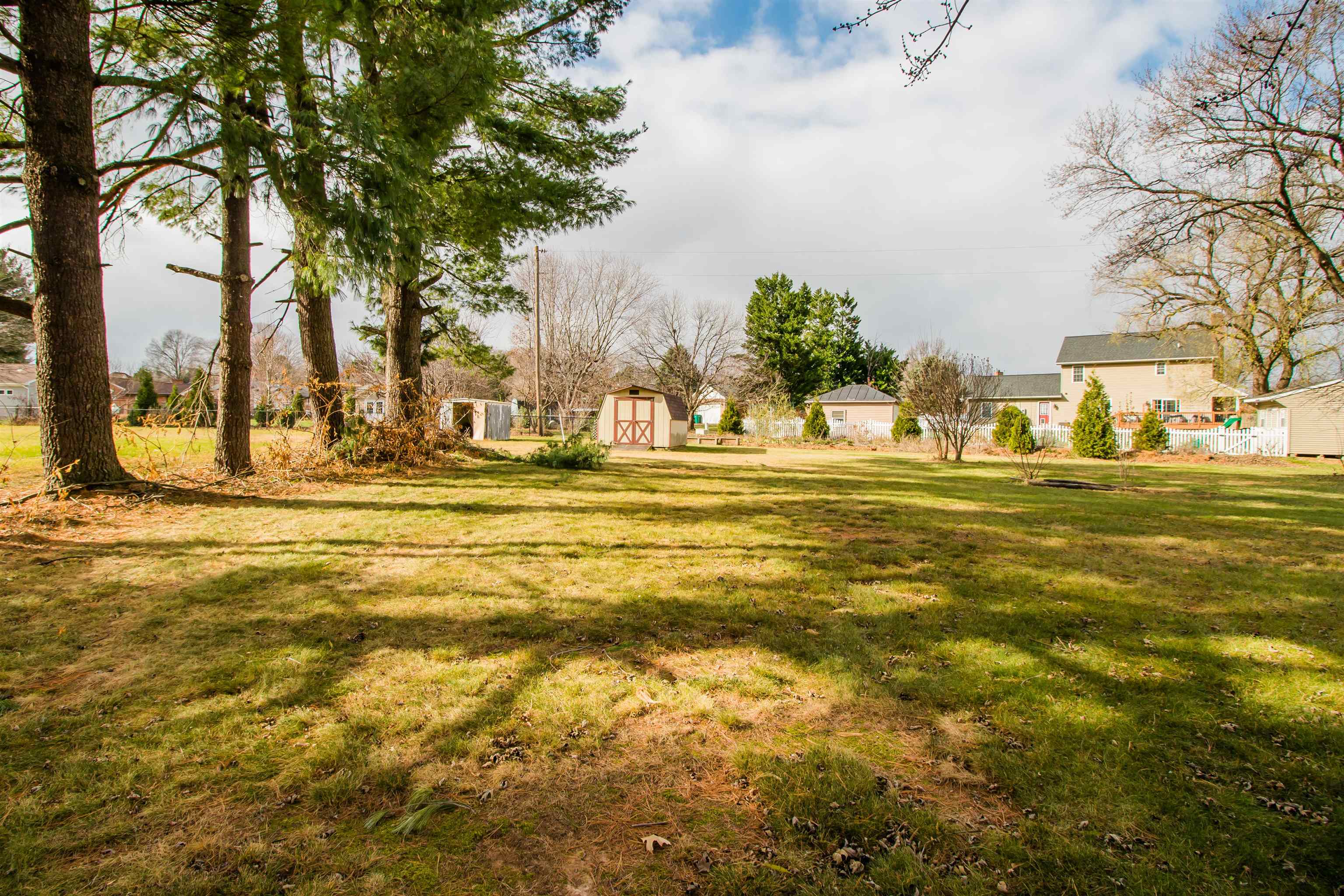 355 WESTVIEW ST, DAYTON, Virginia 22821, 3 Bedrooms Bedrooms, ,1 BathroomBathrooms,Residential,Solid built Brick Ranch,355 WESTVIEW ST,671493 MLS # 671493