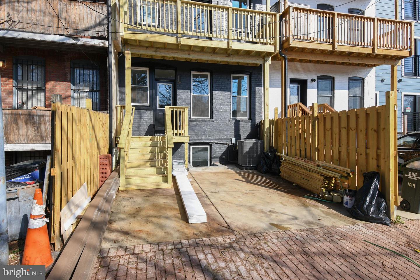 517 FLORIDA AVE NE, WASHINGTON, District Of Columbia 20002, 4 Bedrooms Bedrooms, ,3 BathroomsBathrooms,Residential,For sale,517 FLORIDA AVE NE,DCDC2233006 MLS # DCDC2233006